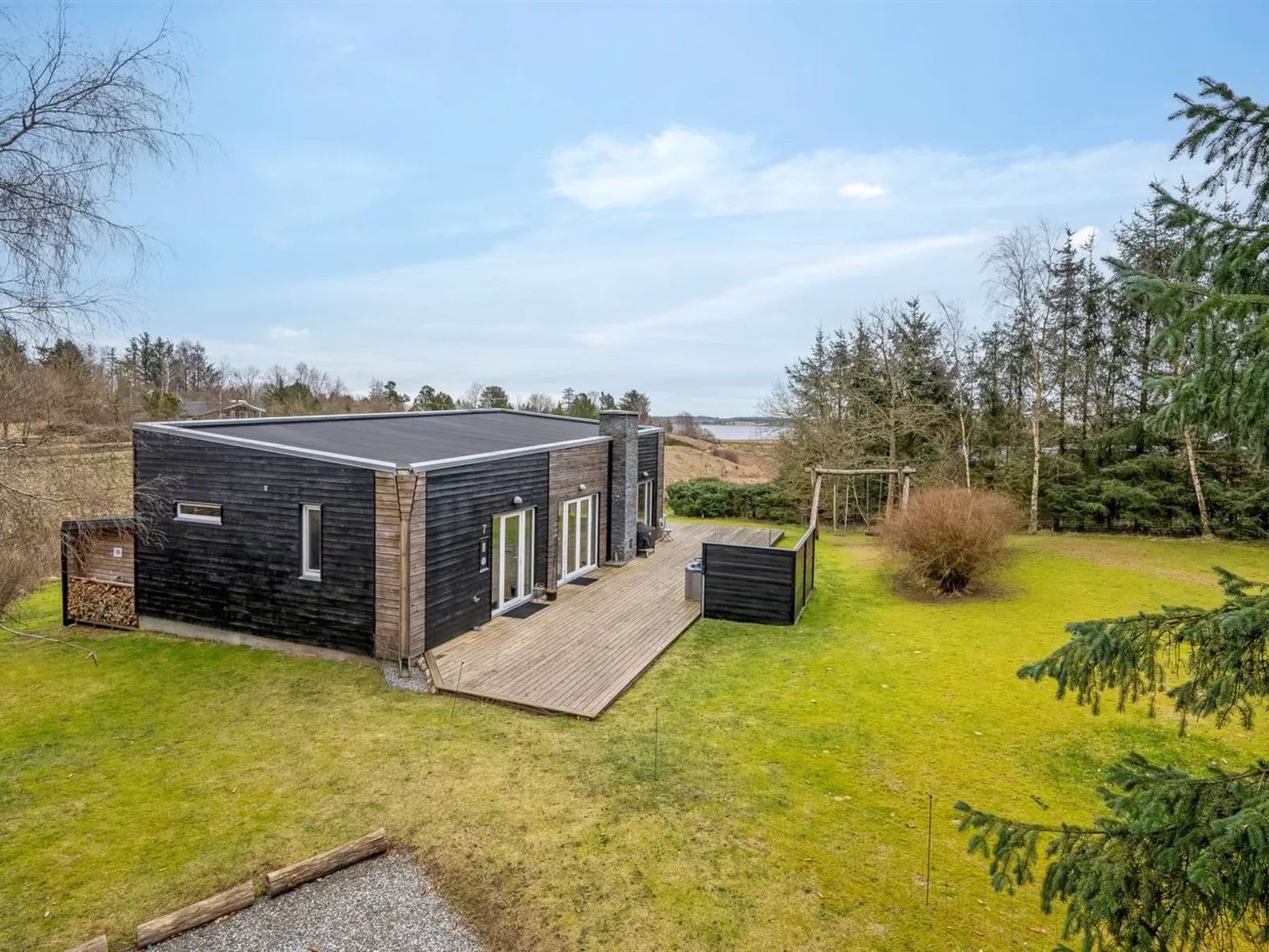 "Tenna" - 250m to the fjord-Buiten