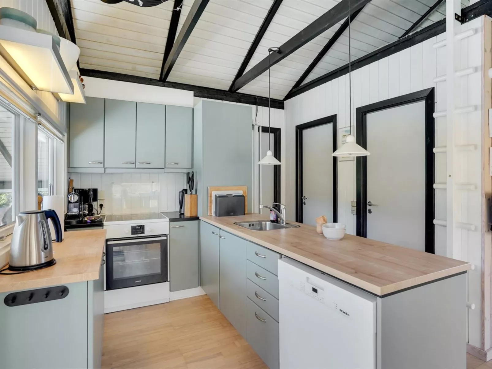 "Aivi" - 700m from the sea-Binnen