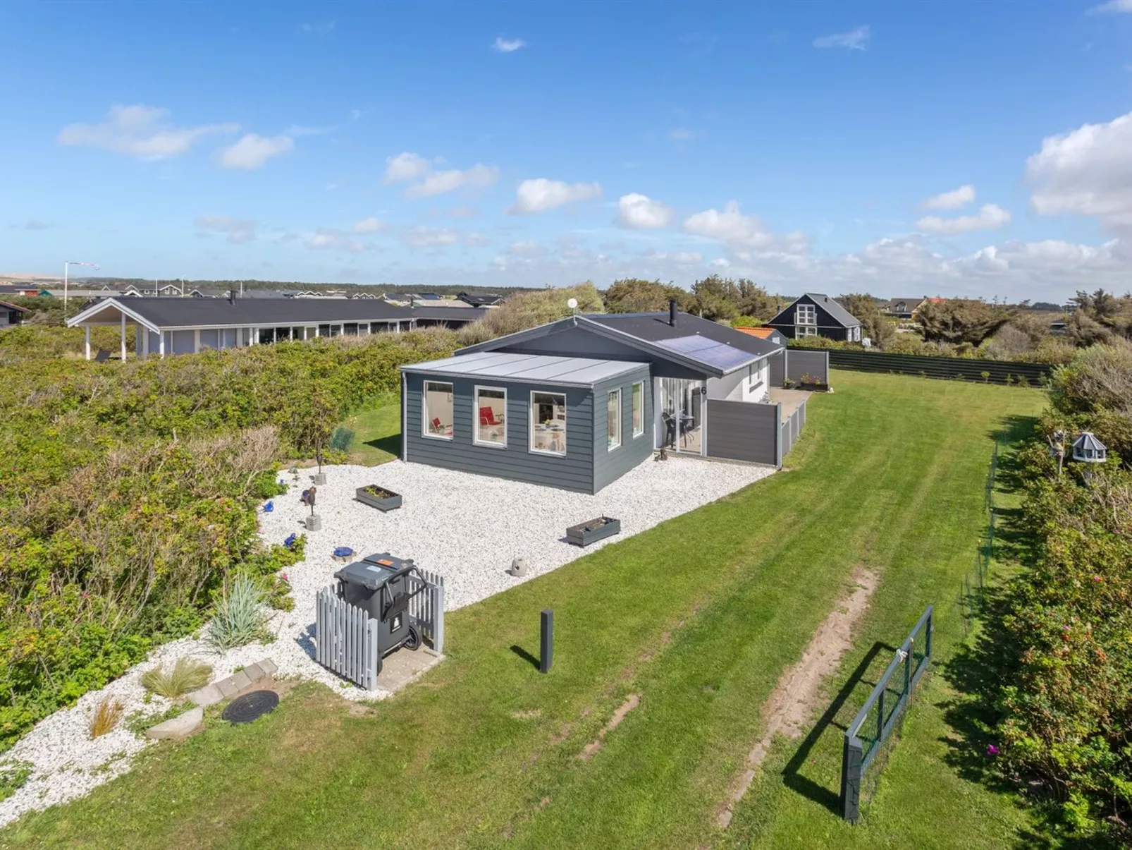 "Haklang" - 200m from the sea-Buiten