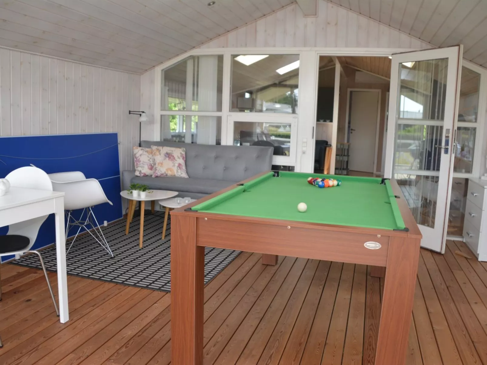 "Fliri" - 700m from the sea-Binnen