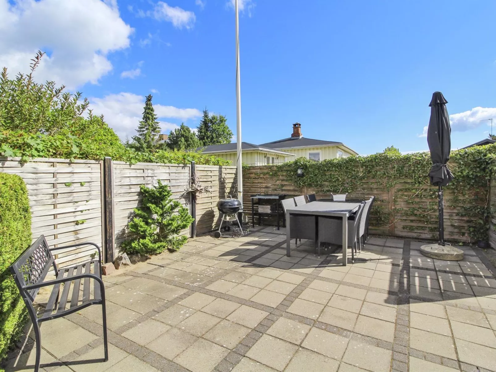 "Emmik" - 150m from the sea-Buiten