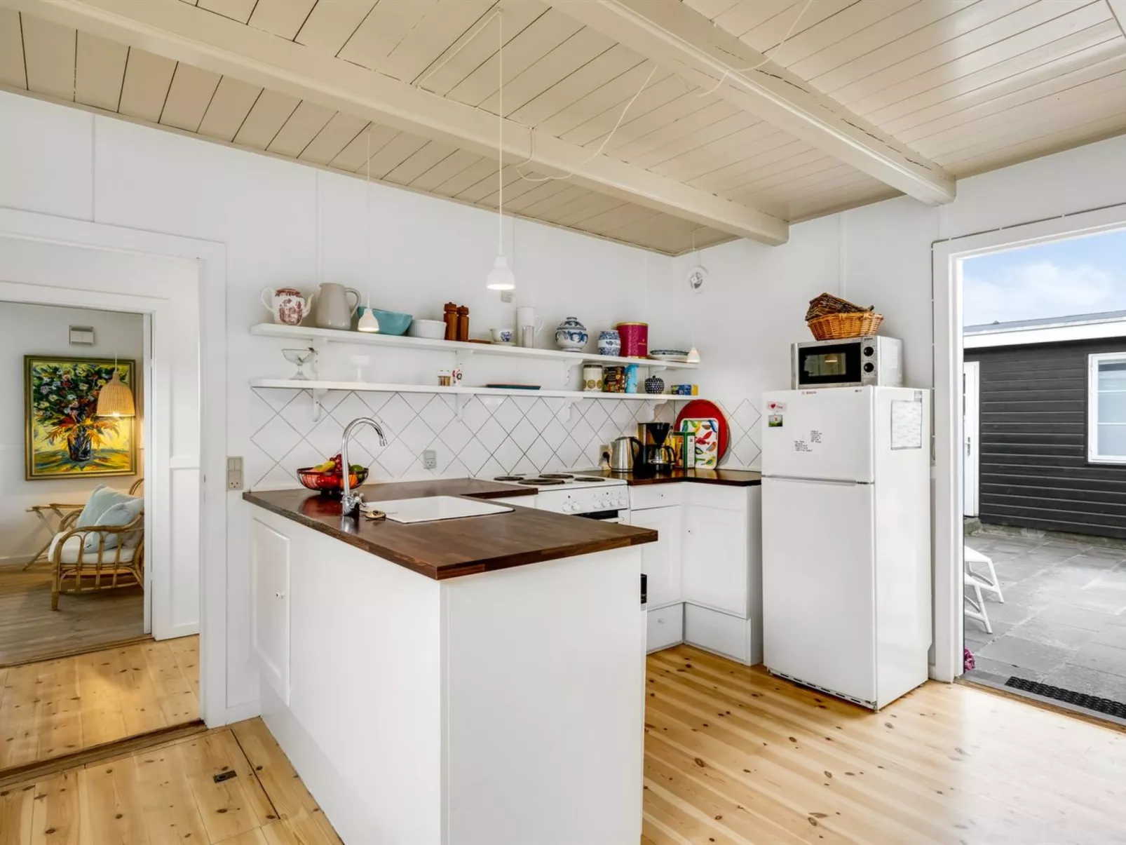 "Jamie" - 200m from the sea-Binnen