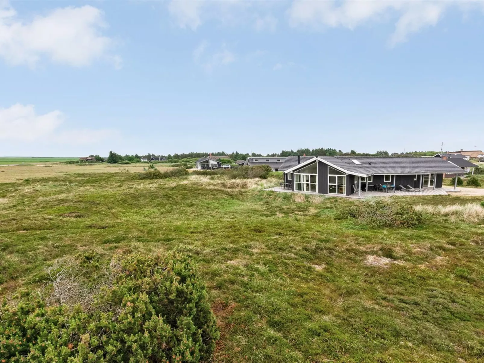 "Luzia" - 1.2km from the sea-Buiten