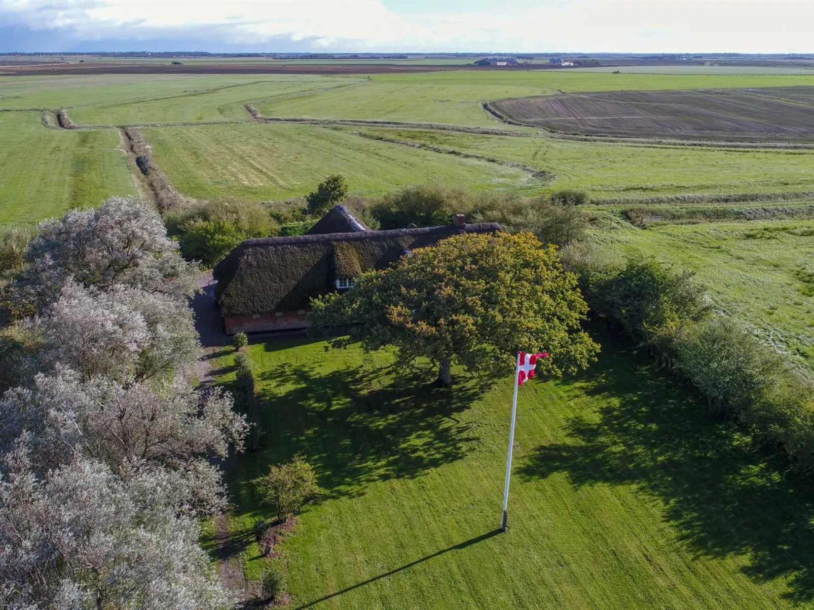 "Knut" - 10km from the sea-Buiten