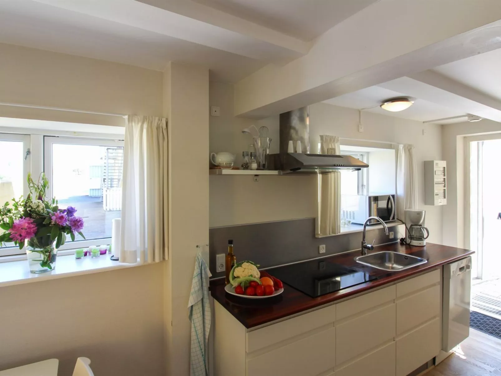 "Amaia" - 500m from the sea-Binnen