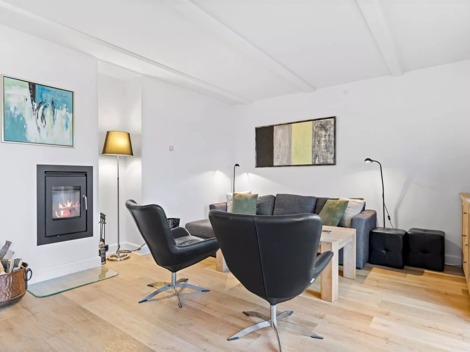 "Terina" - 5m from the sea-Binnen