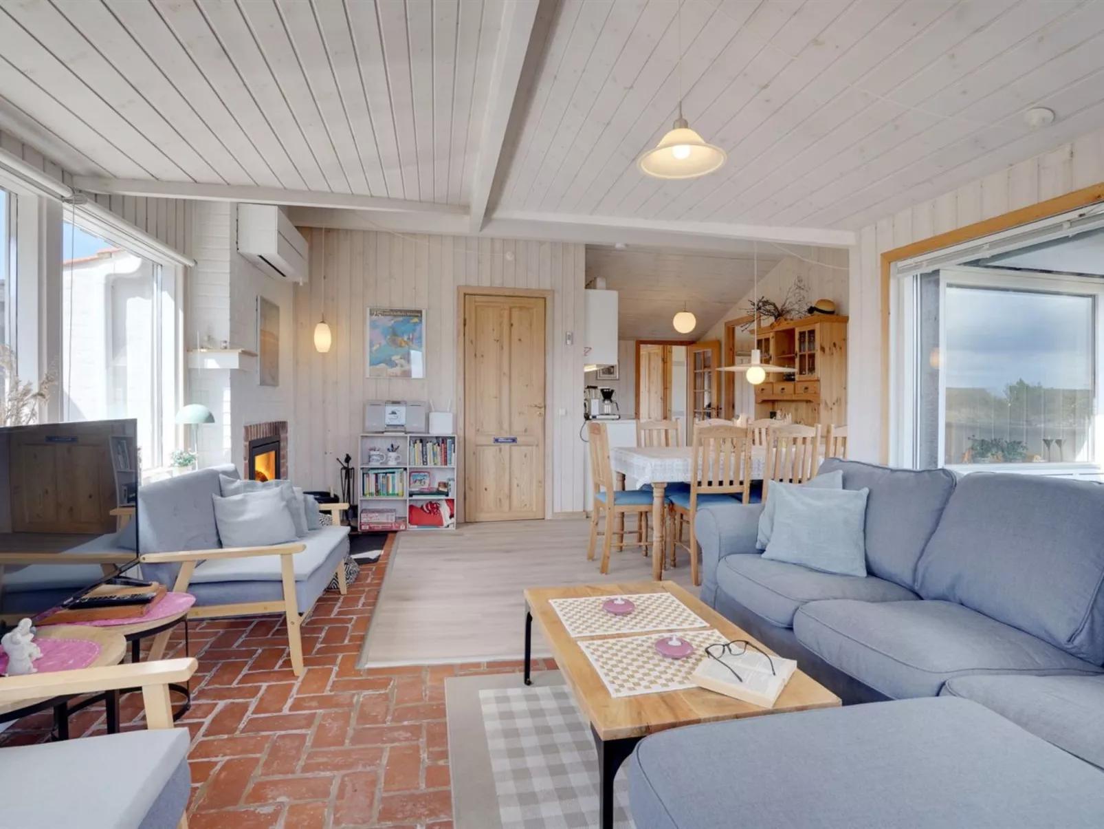 "Elmine" - 700m from the sea-Binnen