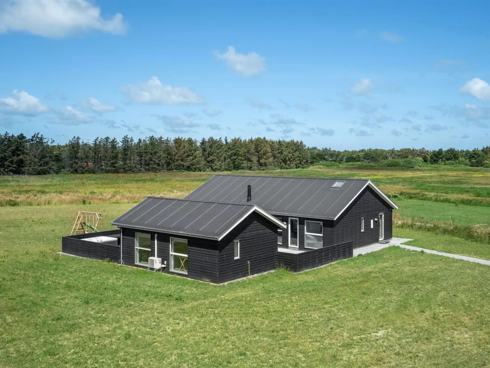 "Tatiane" - 1.5km from the sea-Buiten