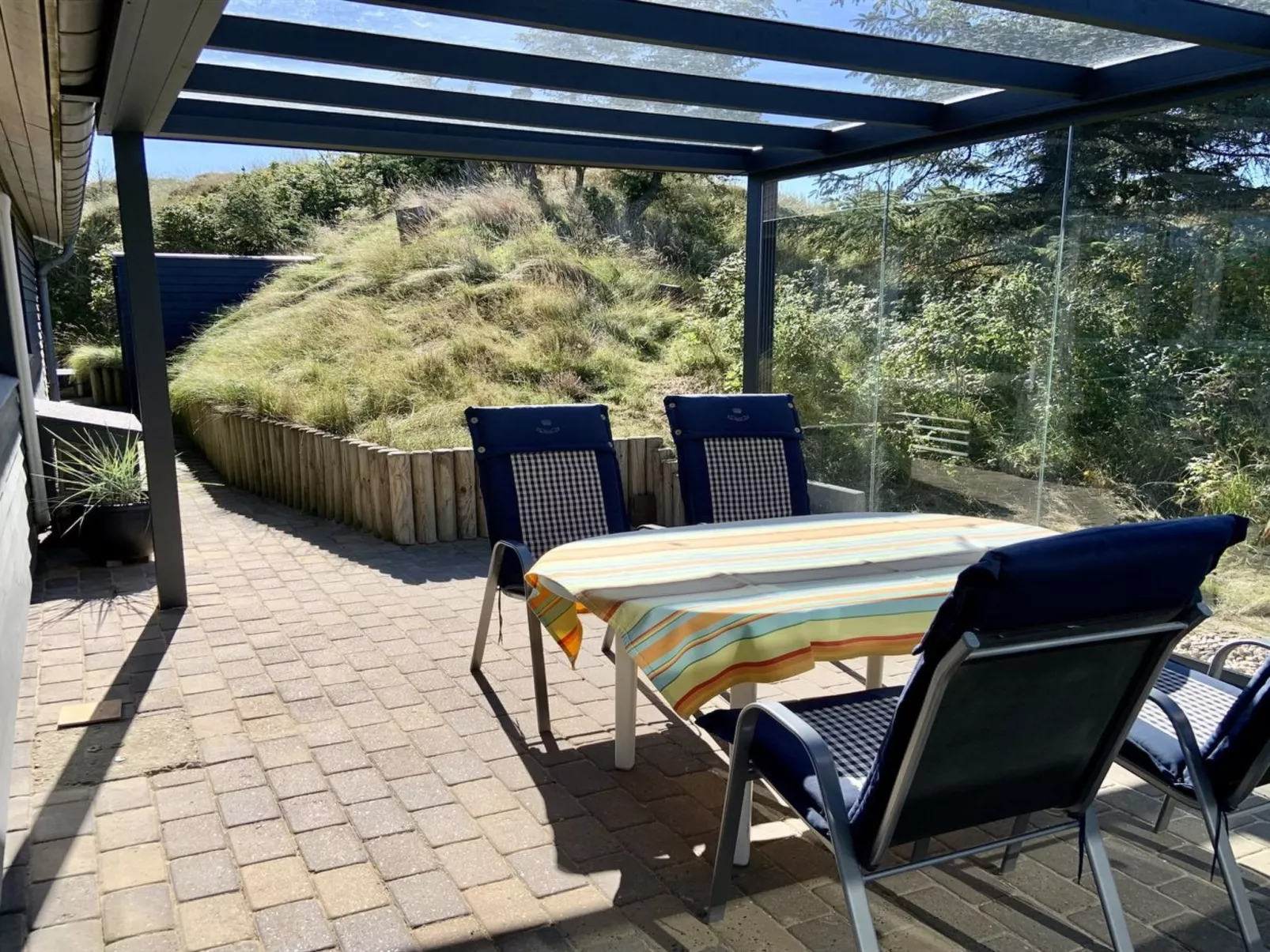 "Gudrid" - 500m from the sea-Buiten