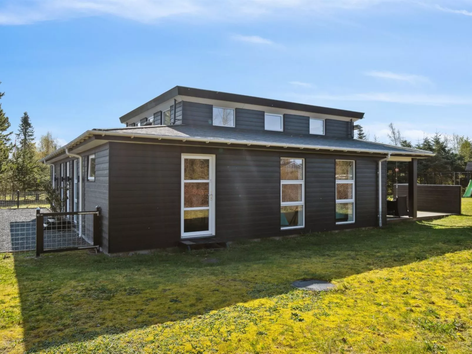 "Todor" - 1.1km from the sea-Buiten