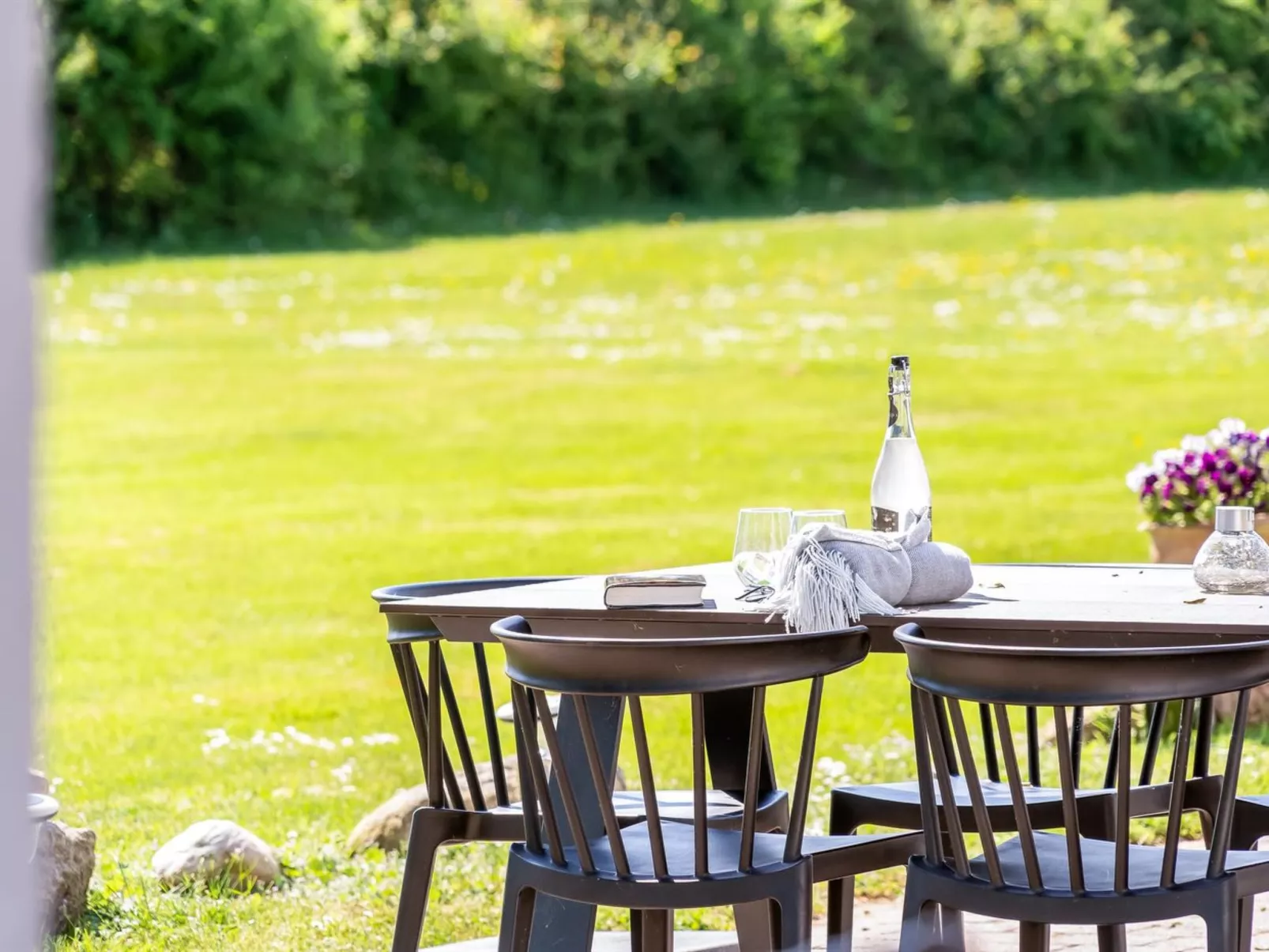 "Kara" - 100m to the fjord-Buiten