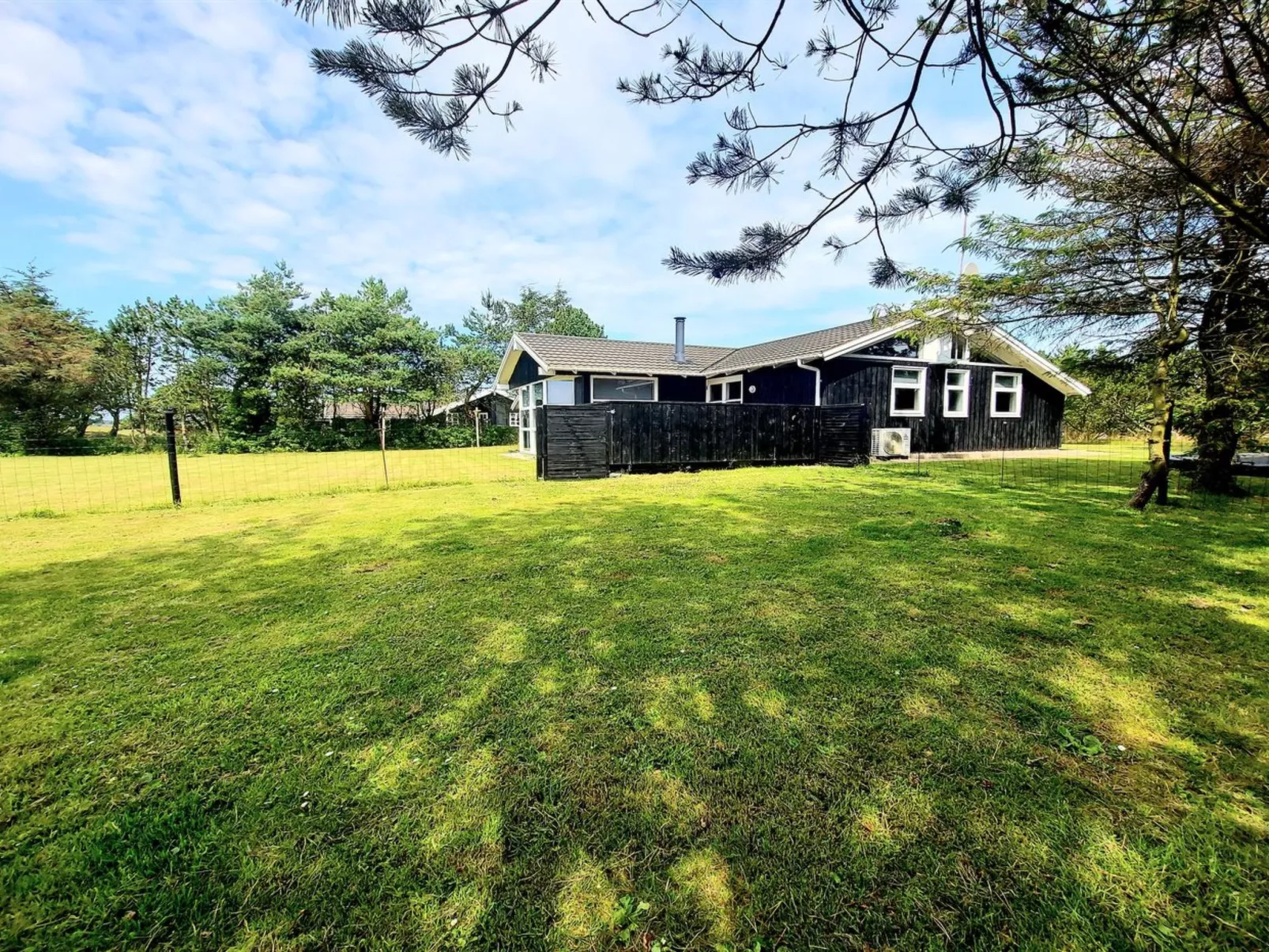 "Thorin" - 100m from the sea-Buiten