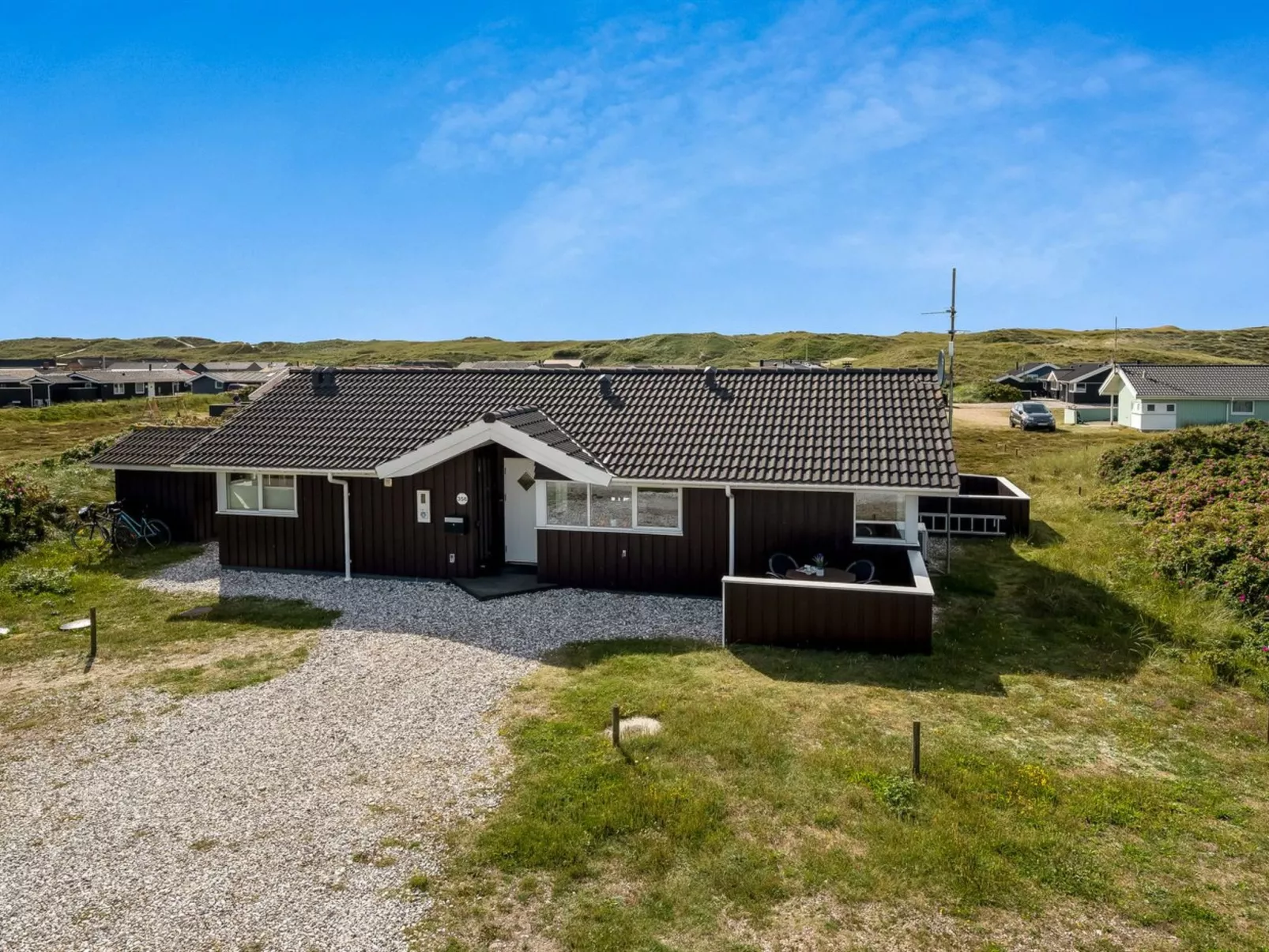 "Thrugot" -  from the sea-Buiten