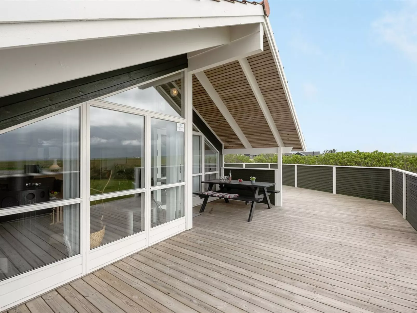 "Valea" - 300m to the fjord-Buiten