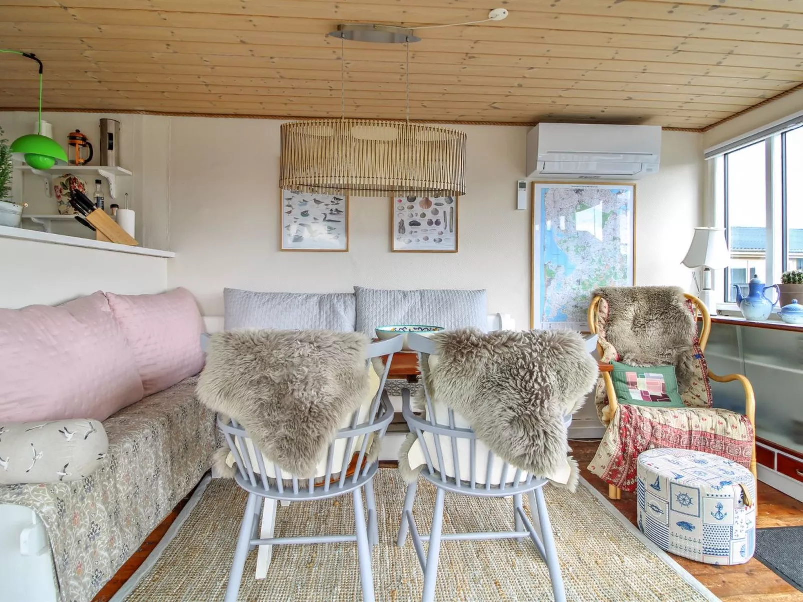 "Jorie" - 100m from the sea-Binnen