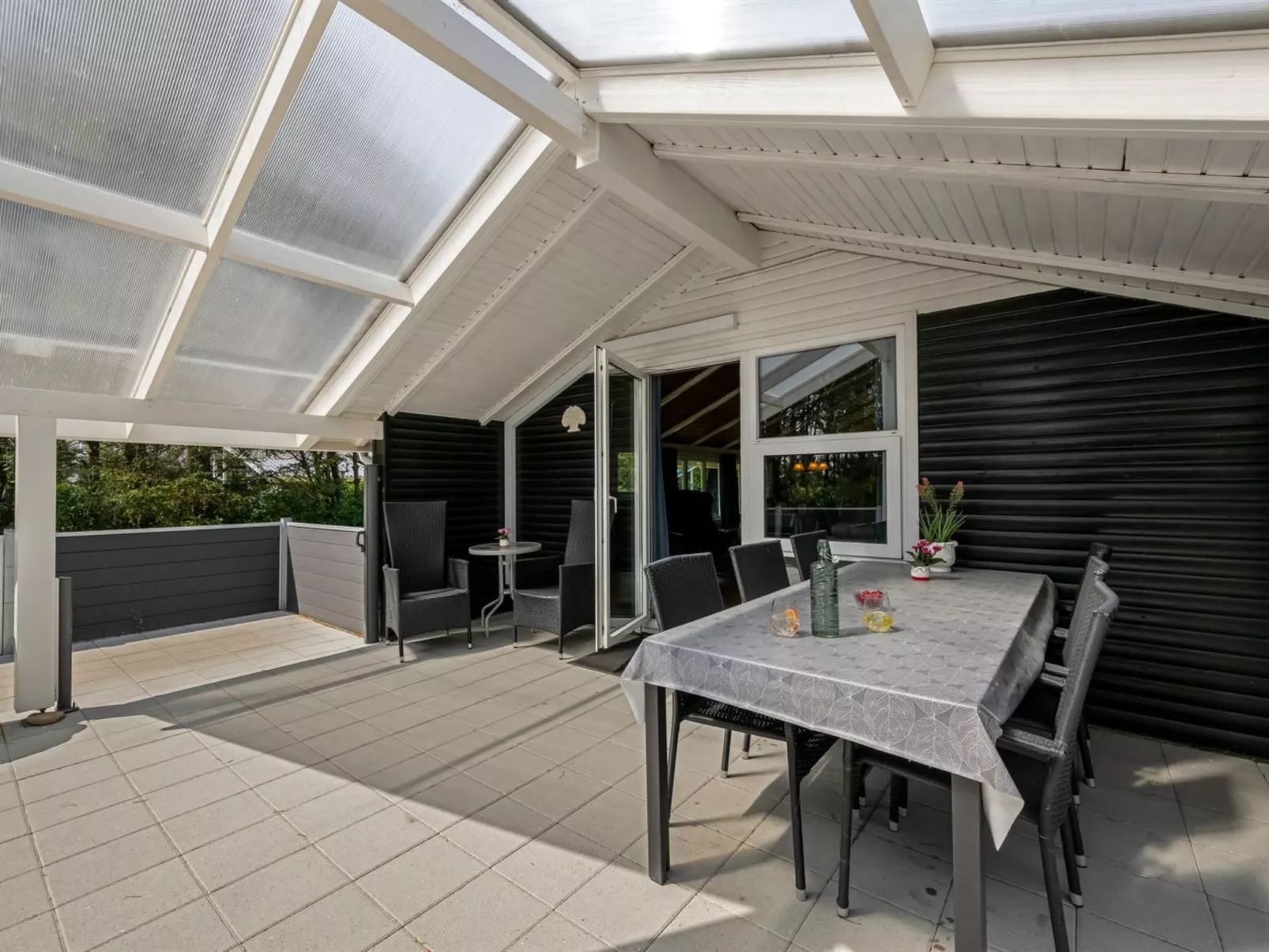 "Penka" - 550m to the fjord-Buiten