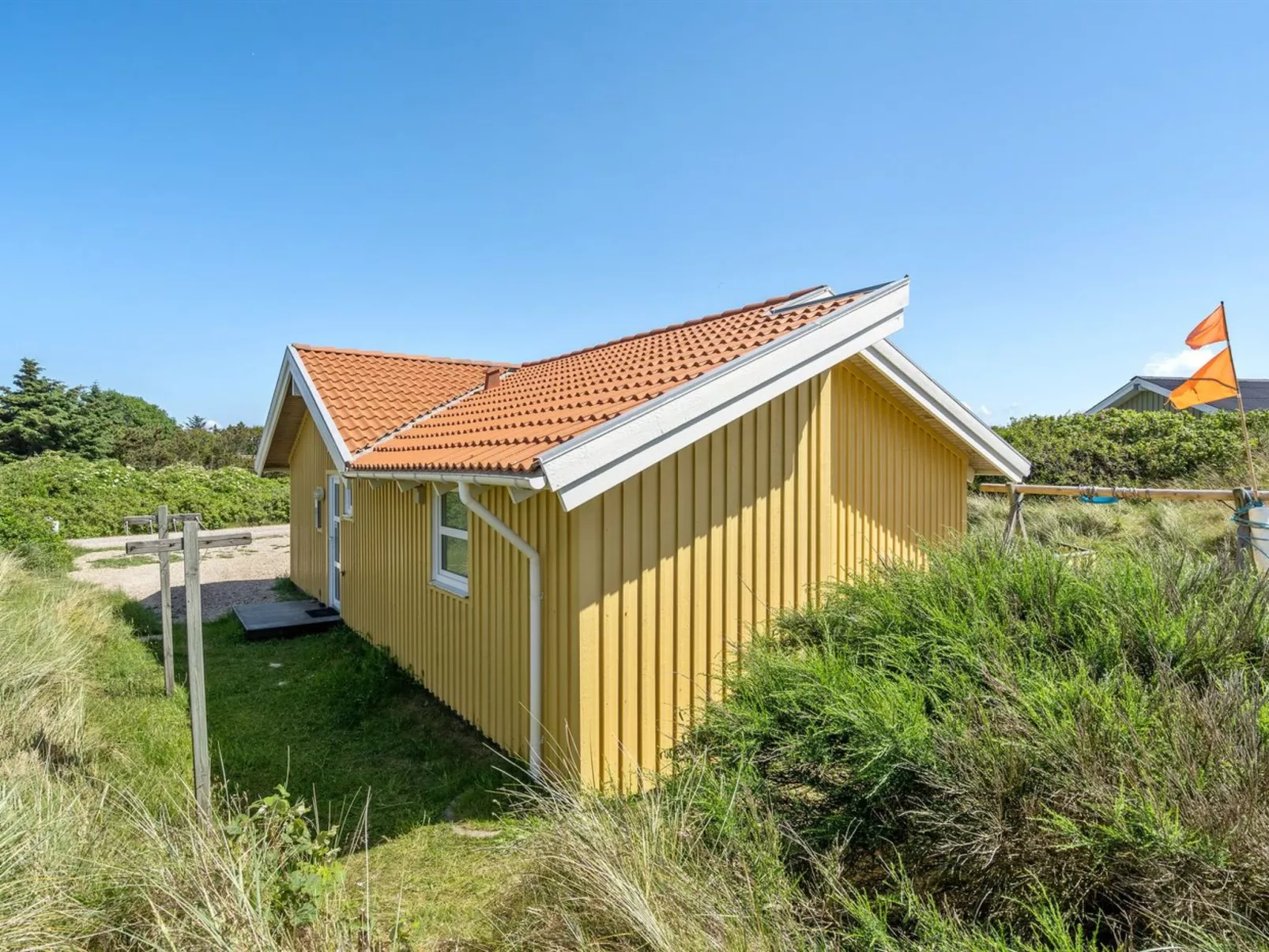 "Midja" - 800m from the sea-Buiten