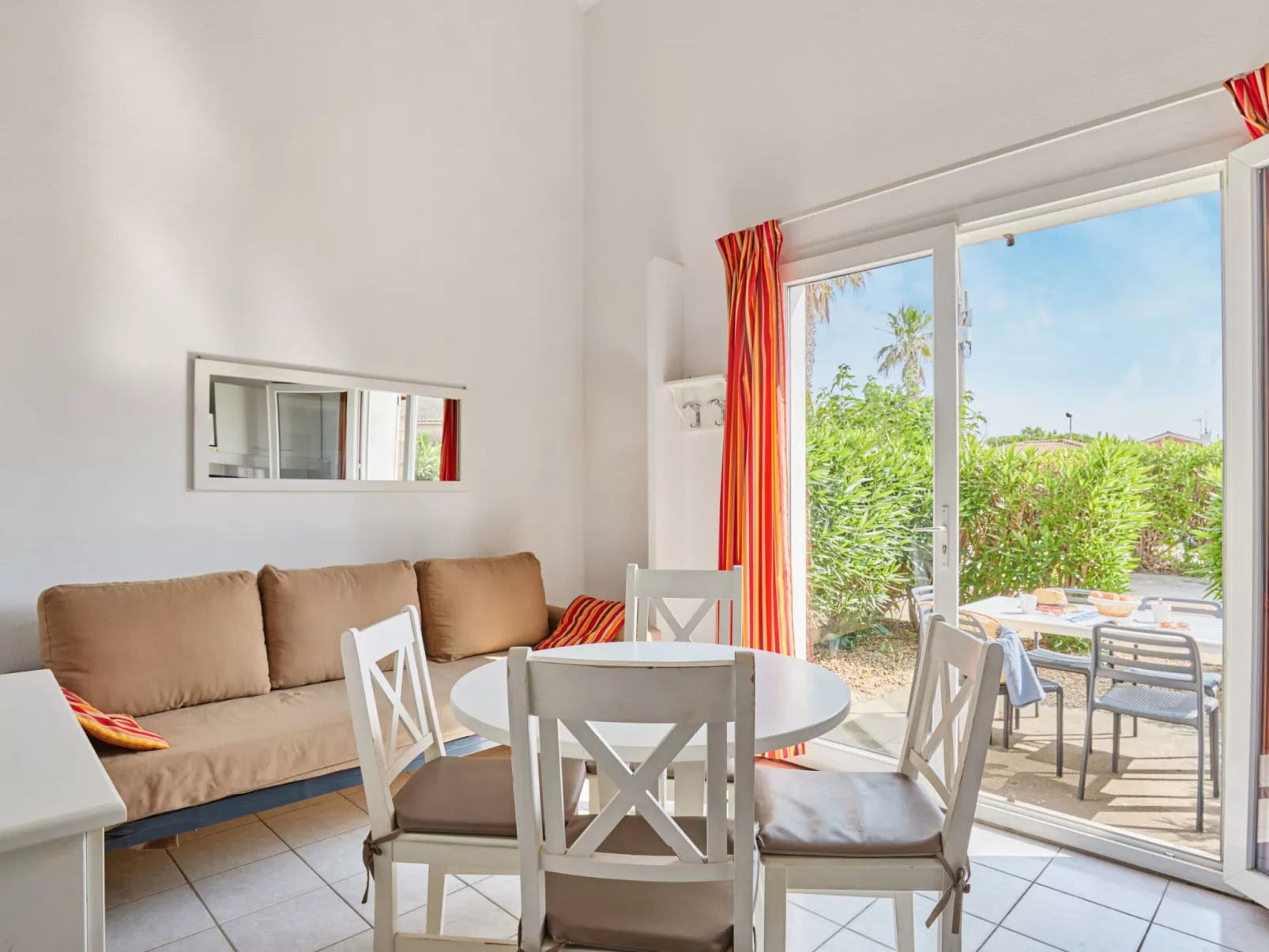  Odalys Essentielle Le Grand Bleu-Binnen