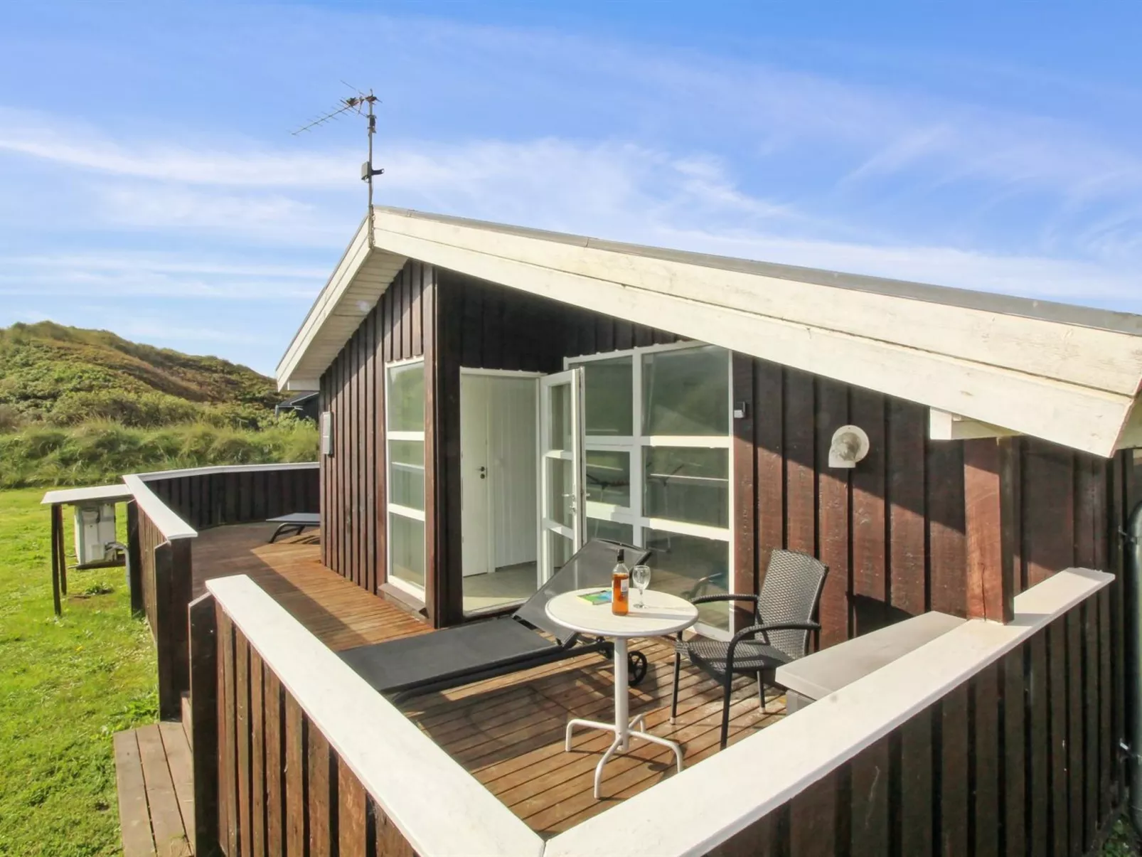 "Larisa" - 250m from the sea-Buiten