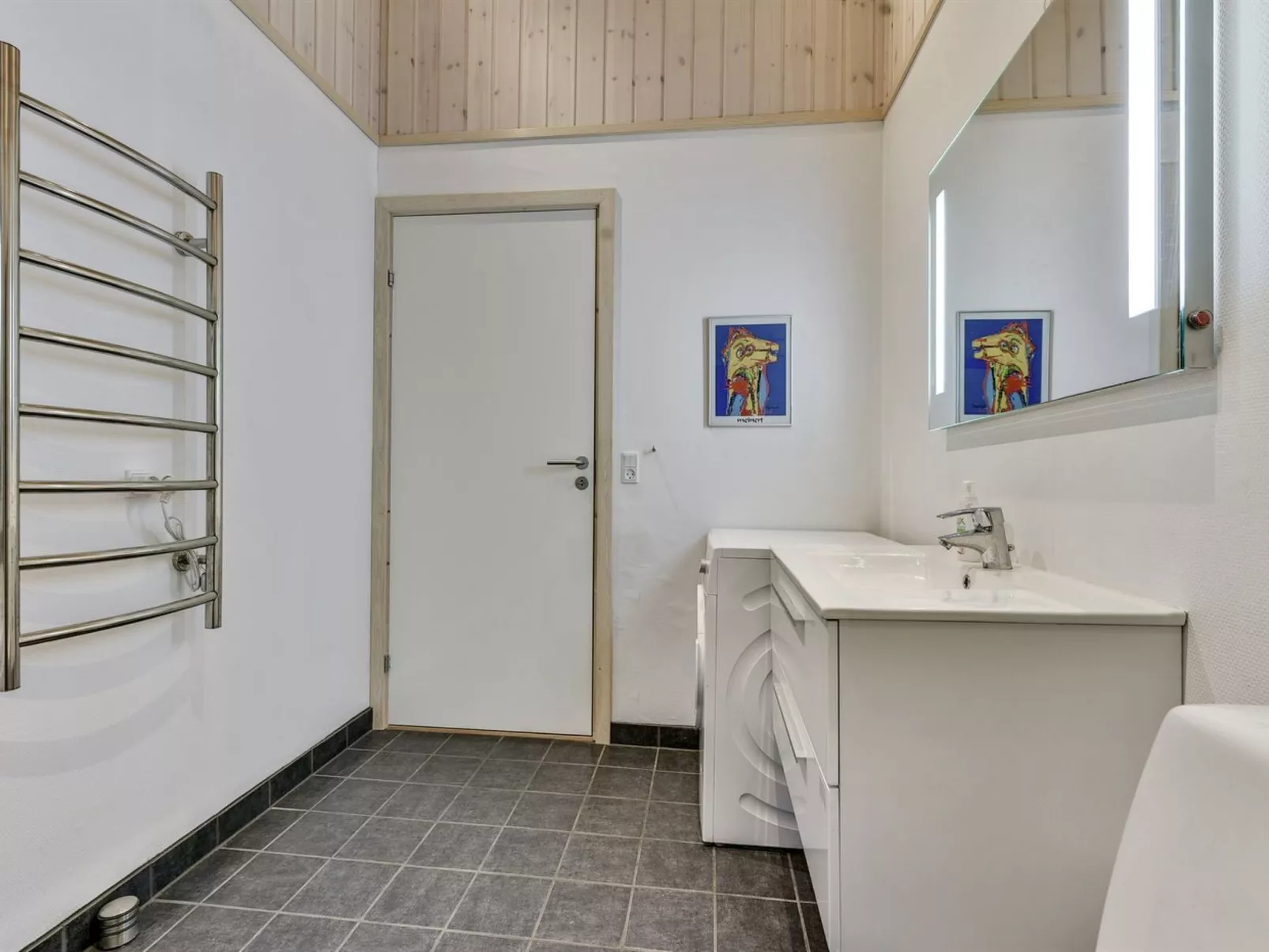 "Nelie" - 40km from the sea-Binnen