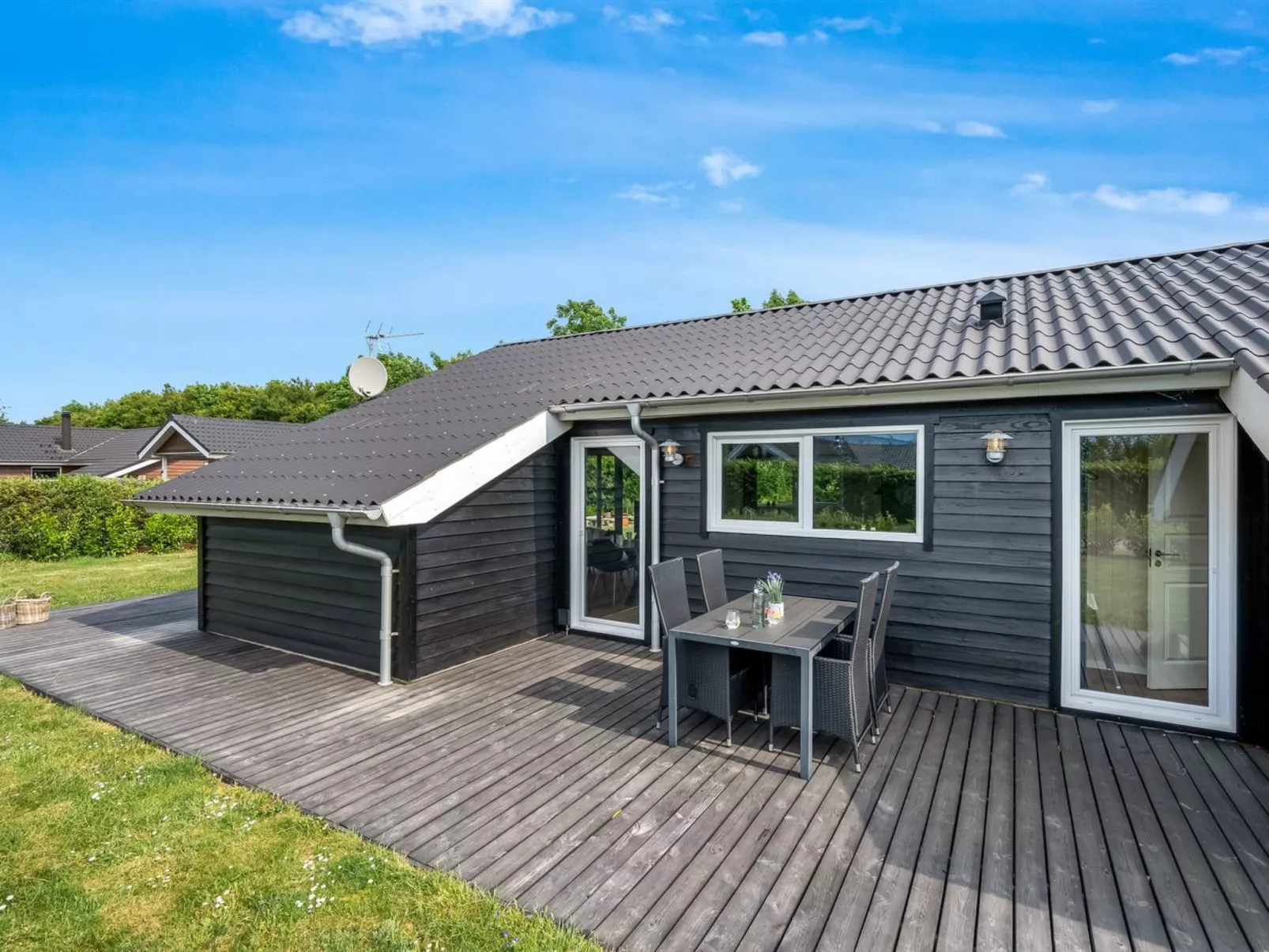 "Leeve" - 1.4km to the fjord-Buiten