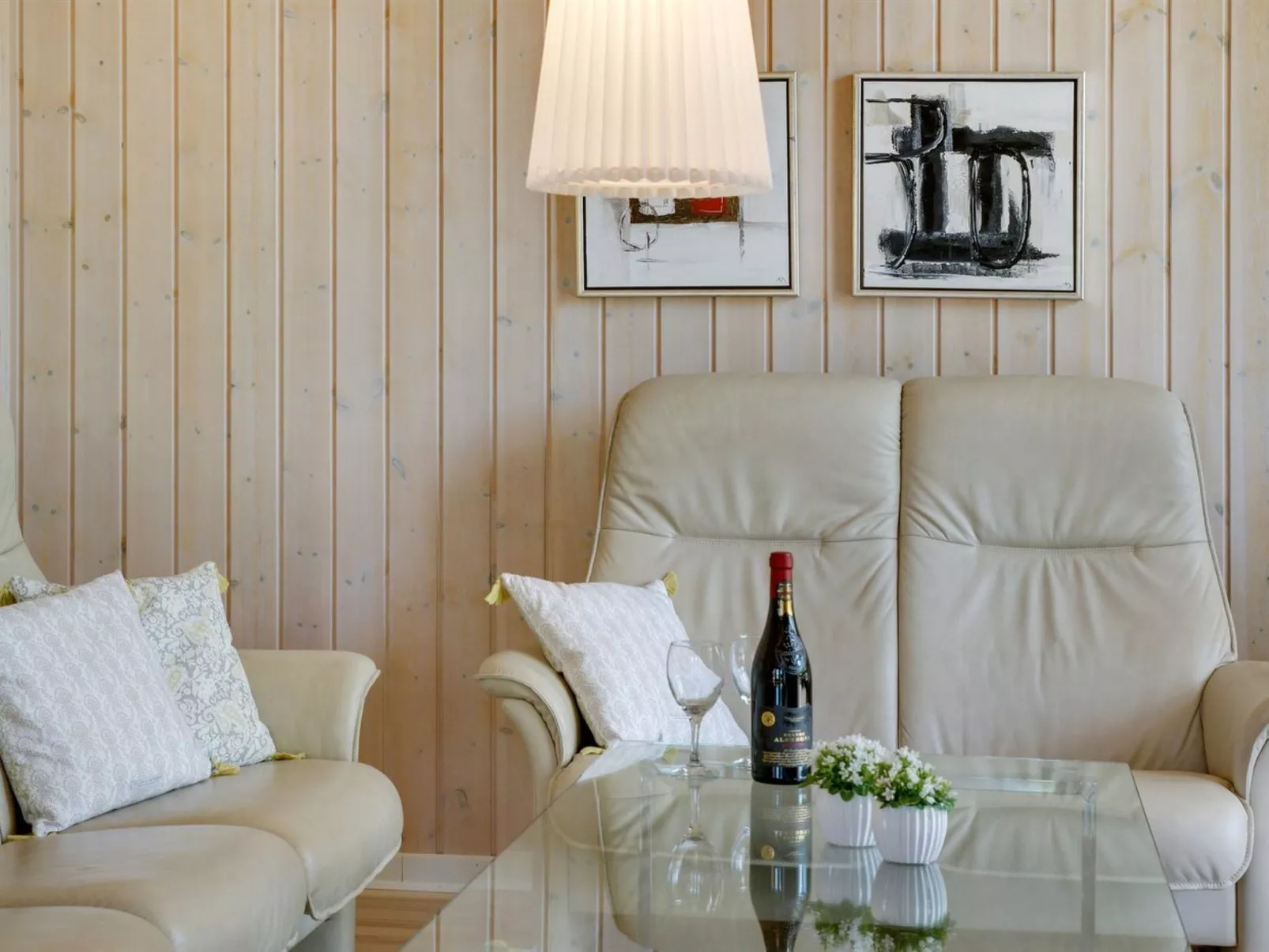 "Ebbi" - 36km from the sea-Binnen