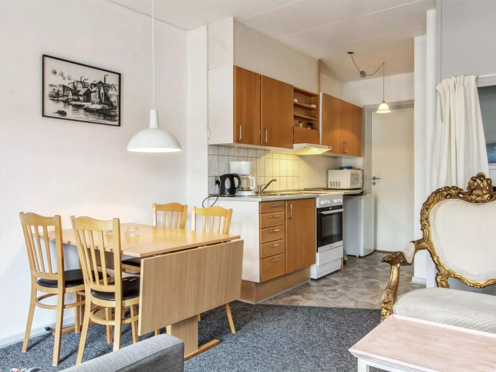 "Ahvo" - 22km from the sea-Binnen