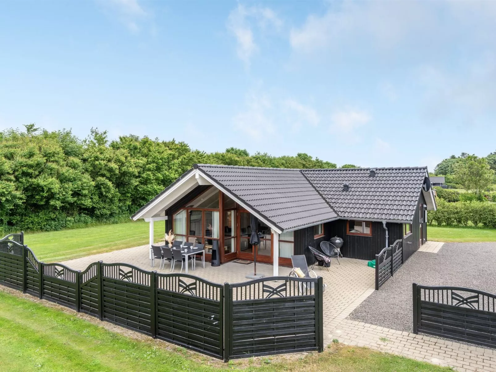 "Chermeine" - 1.2km to the fjord-Buiten