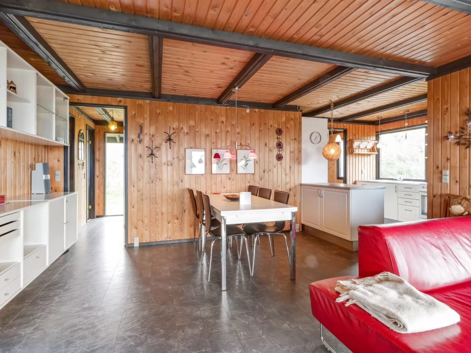 "Maini" - 600m from the sea-Binnen