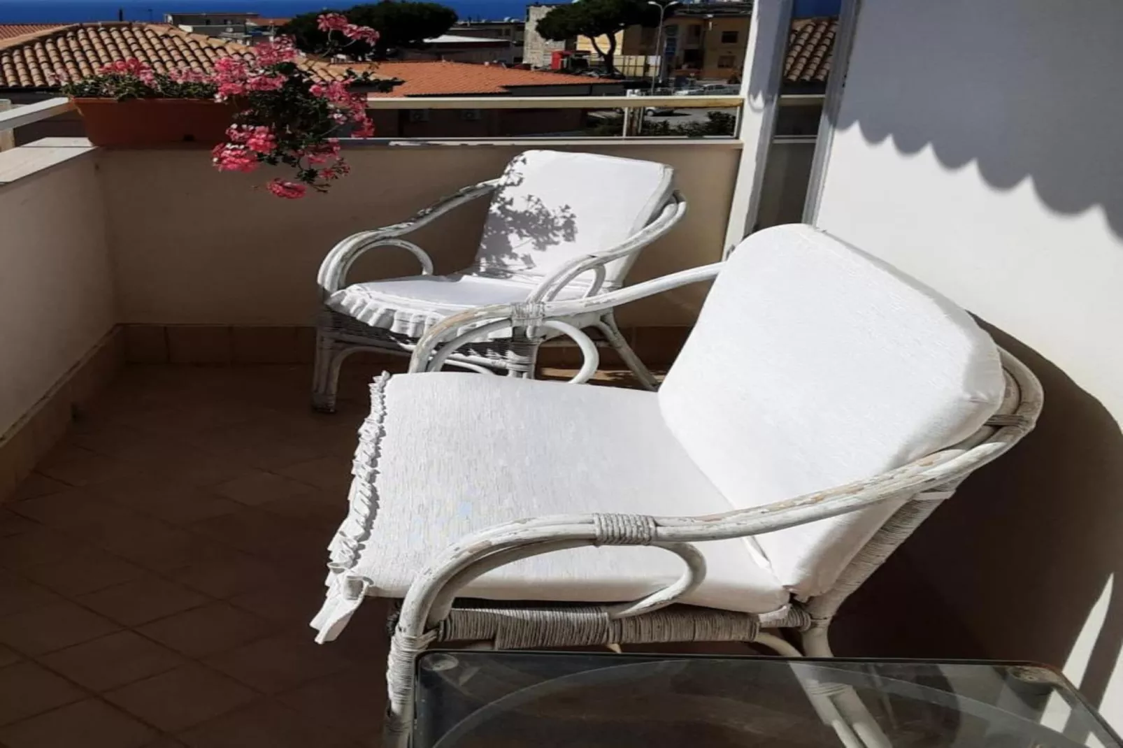 Tina Apartment-Terrasbalkon