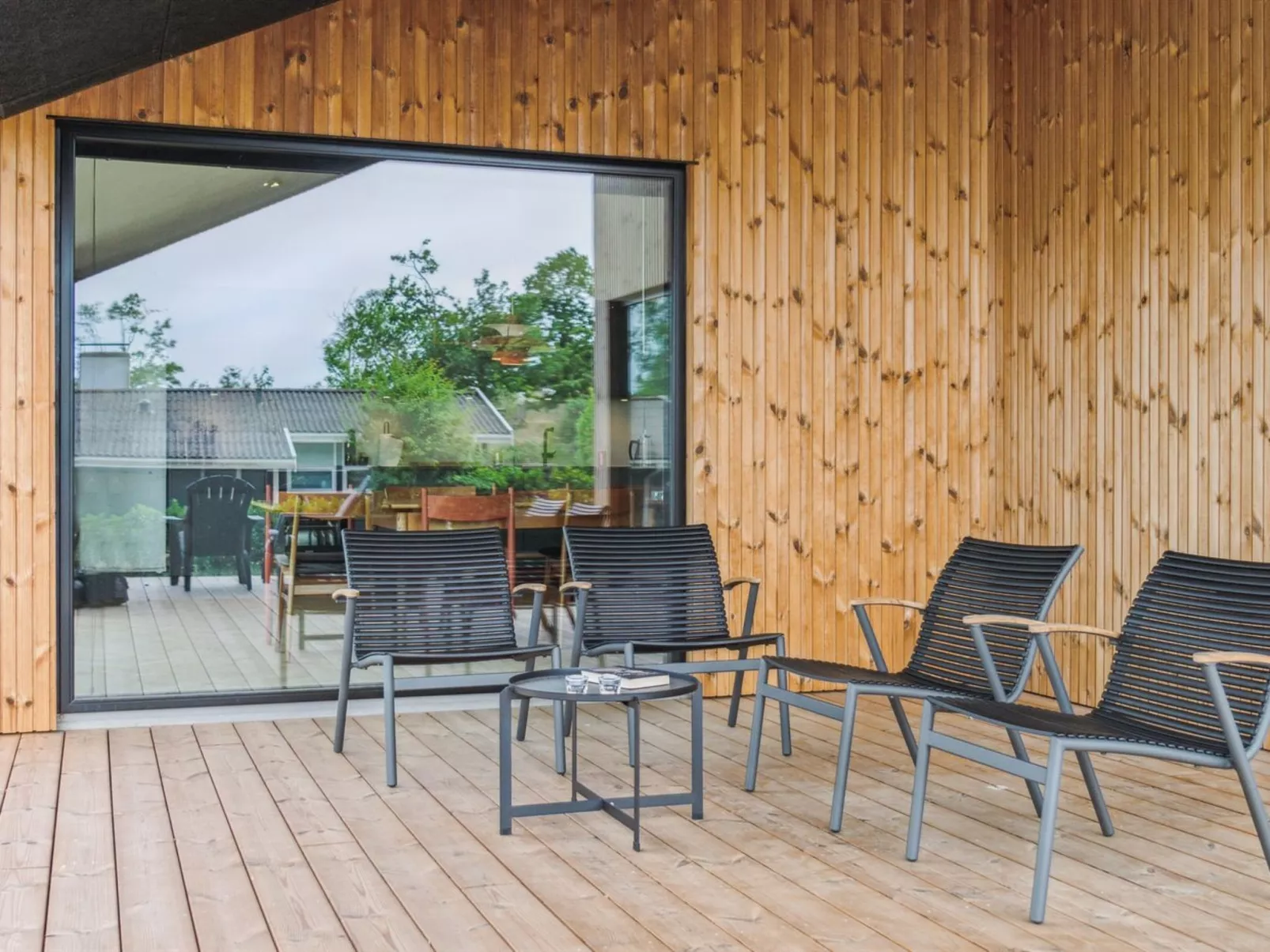 "Edina" - 350m from the sea-Buiten