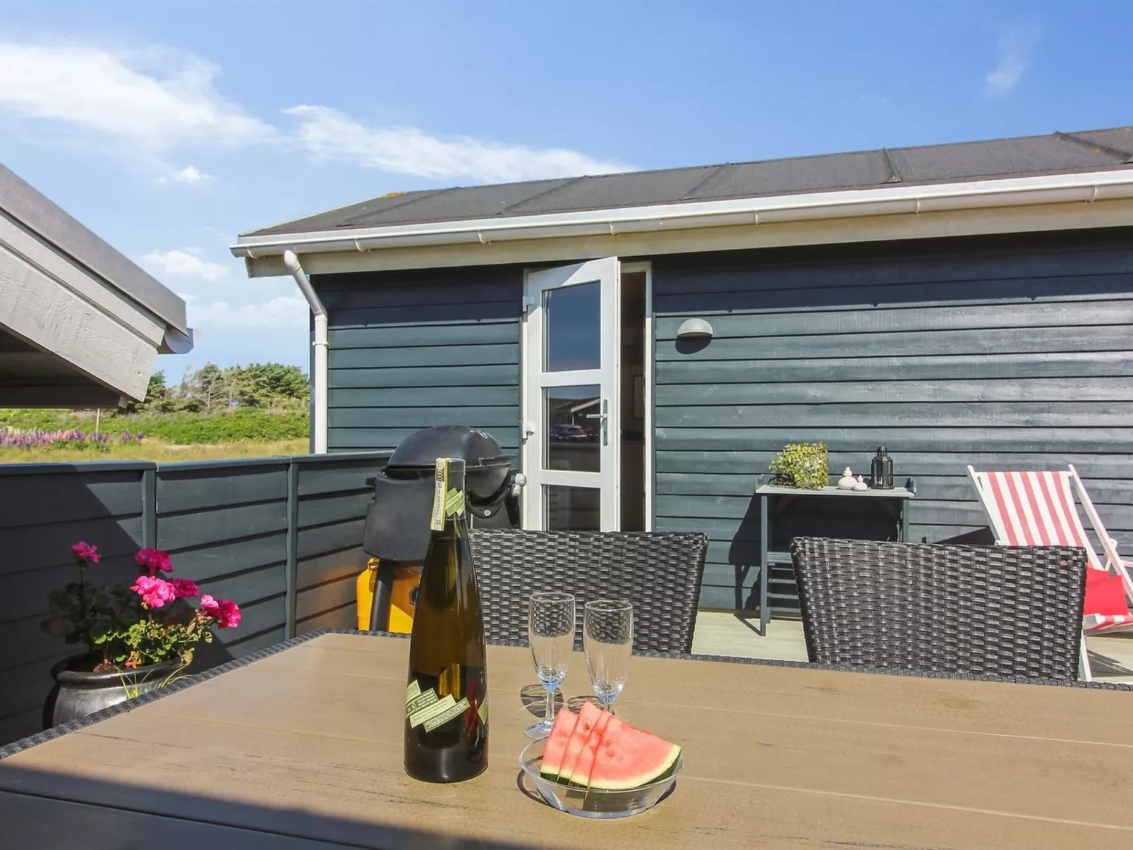 "Thomsen" - 475m from the sea-Buiten