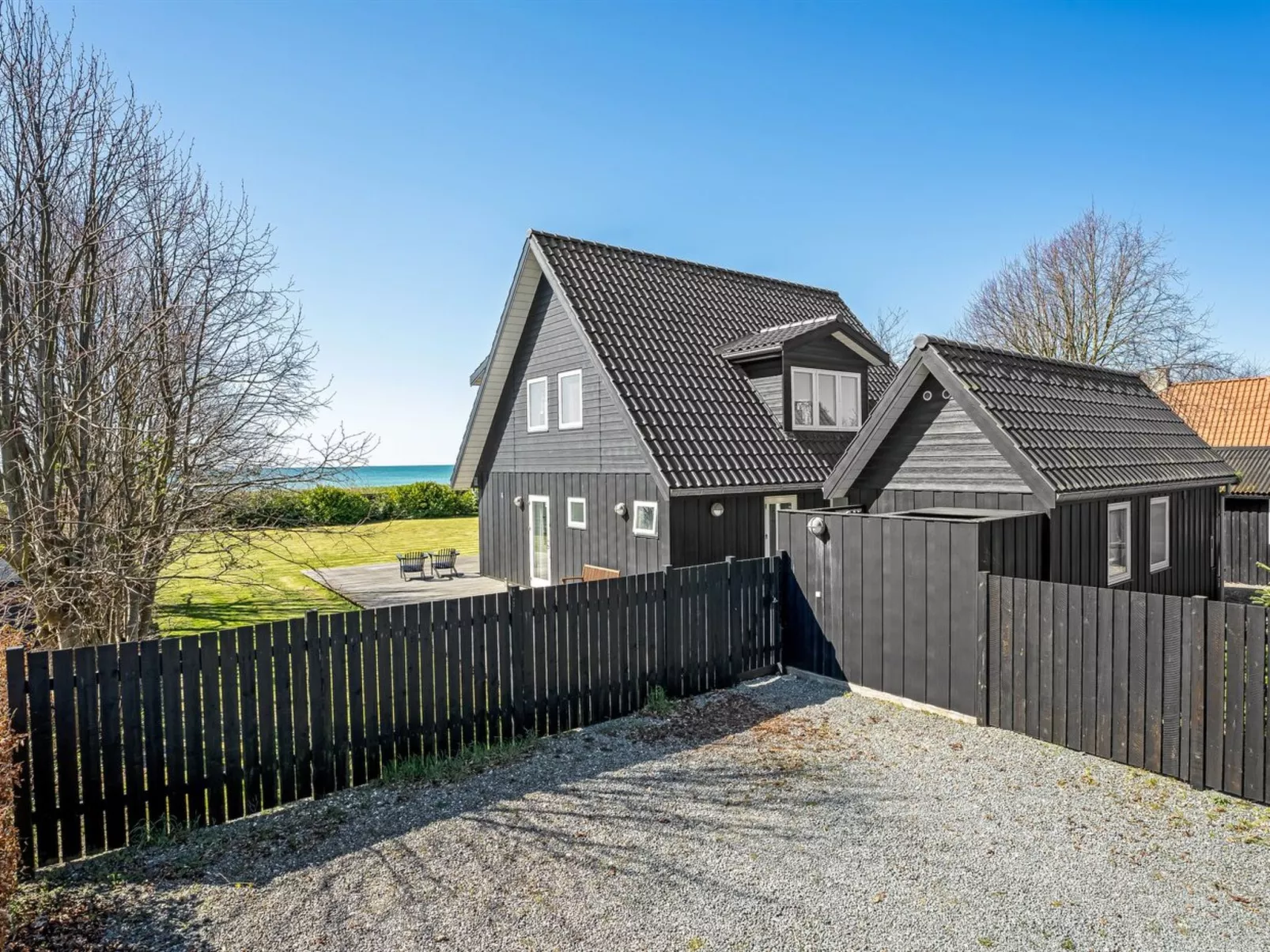 "Esme" - 30m from the sea-Buiten