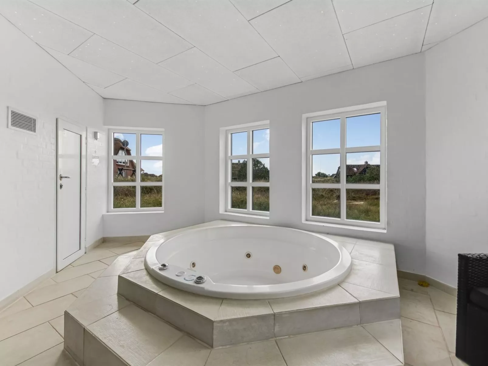 "Axeline" - 300m from the sea-Binnen