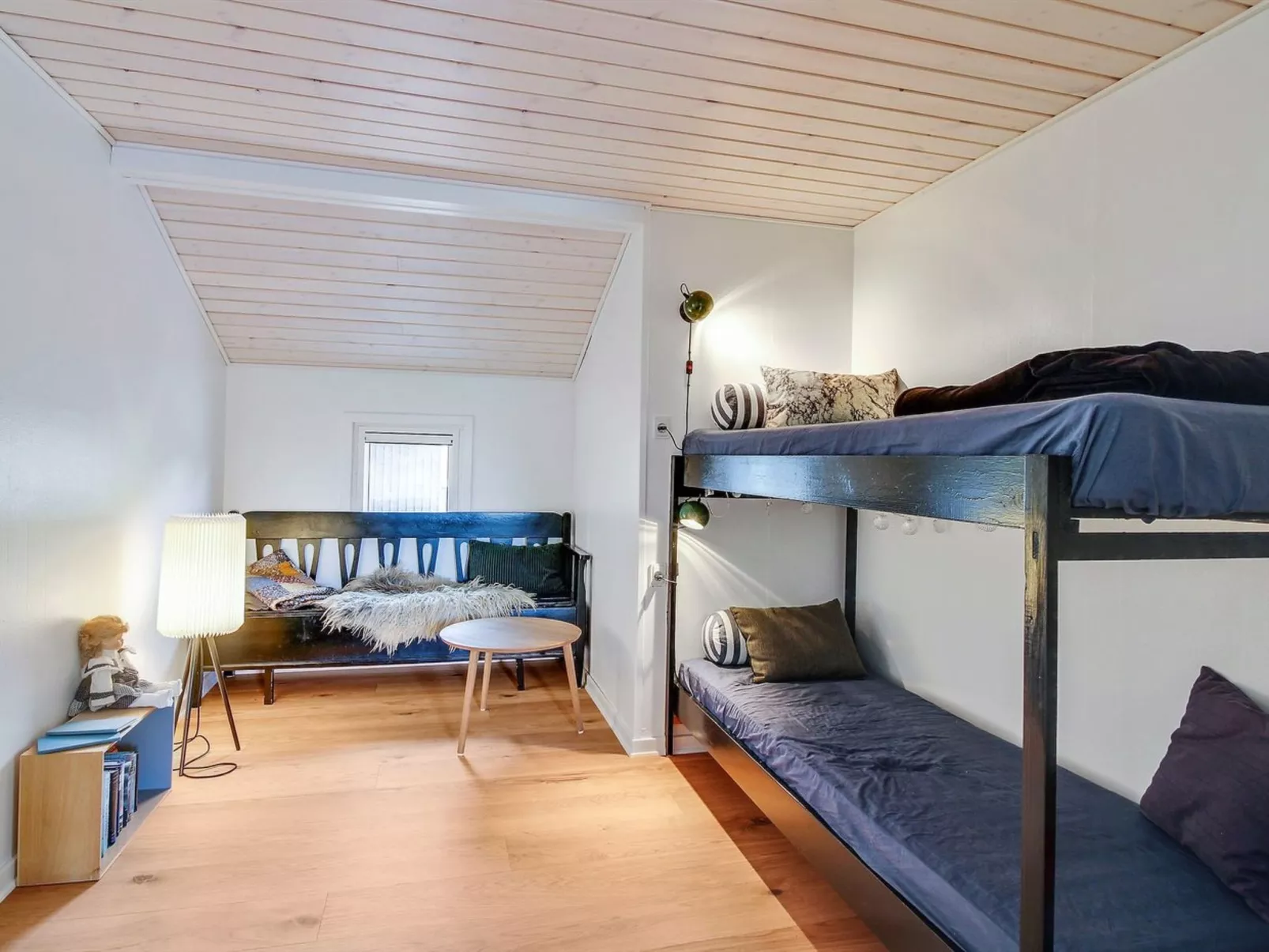 "Aleko" - 2.5km from the sea-Binnen