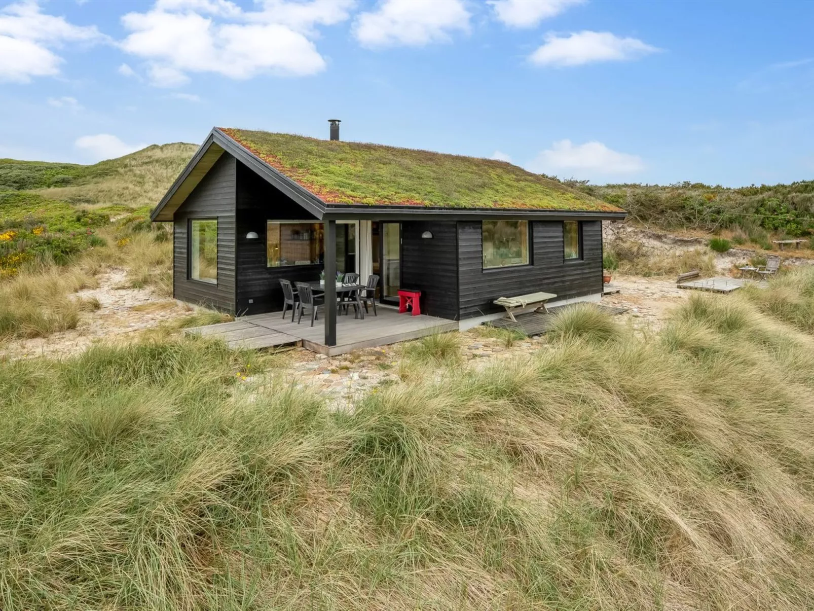 "Apolina" -  from the sea-Buiten