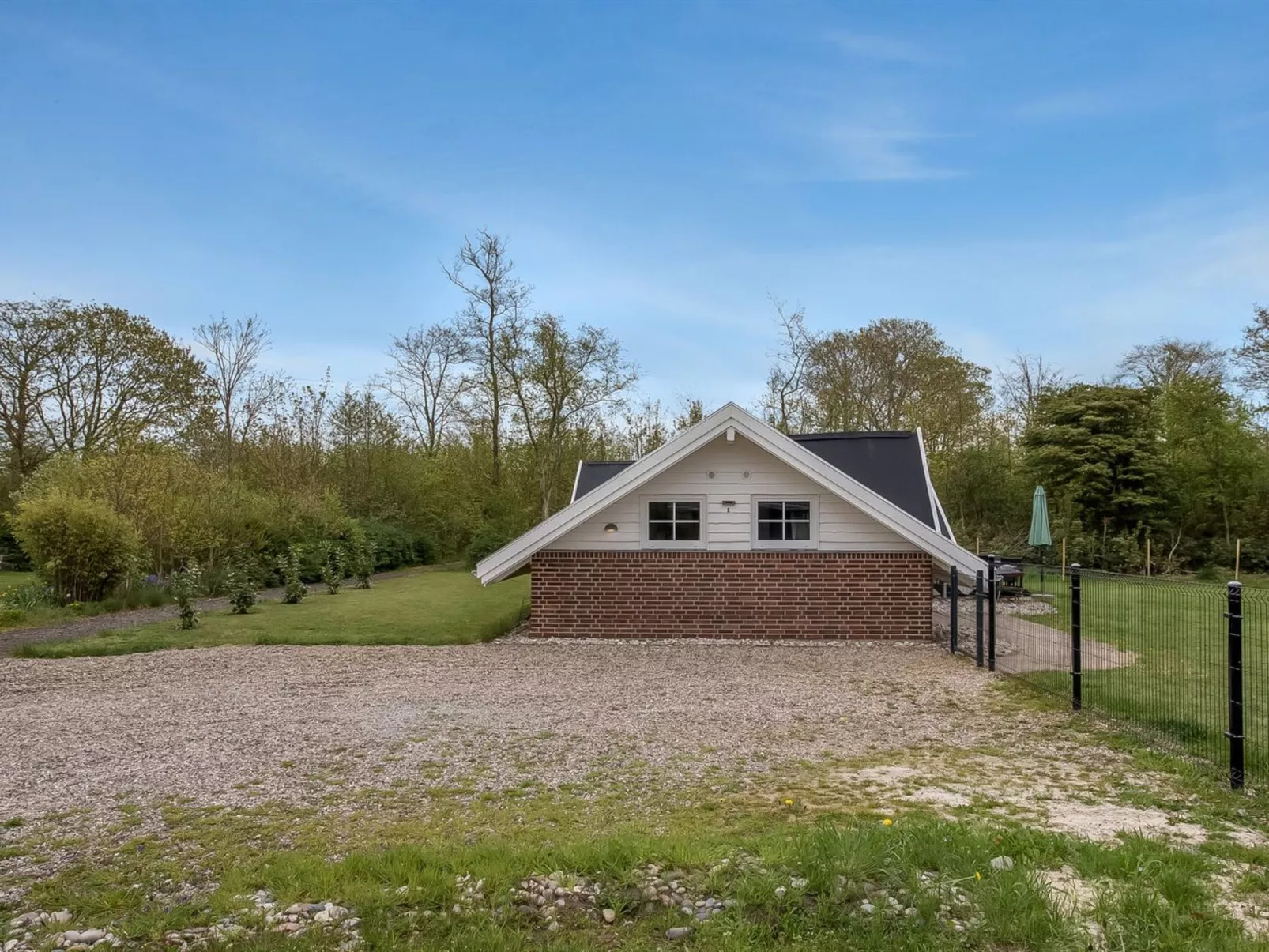 "Anu" - 300m to the fjord-Buiten