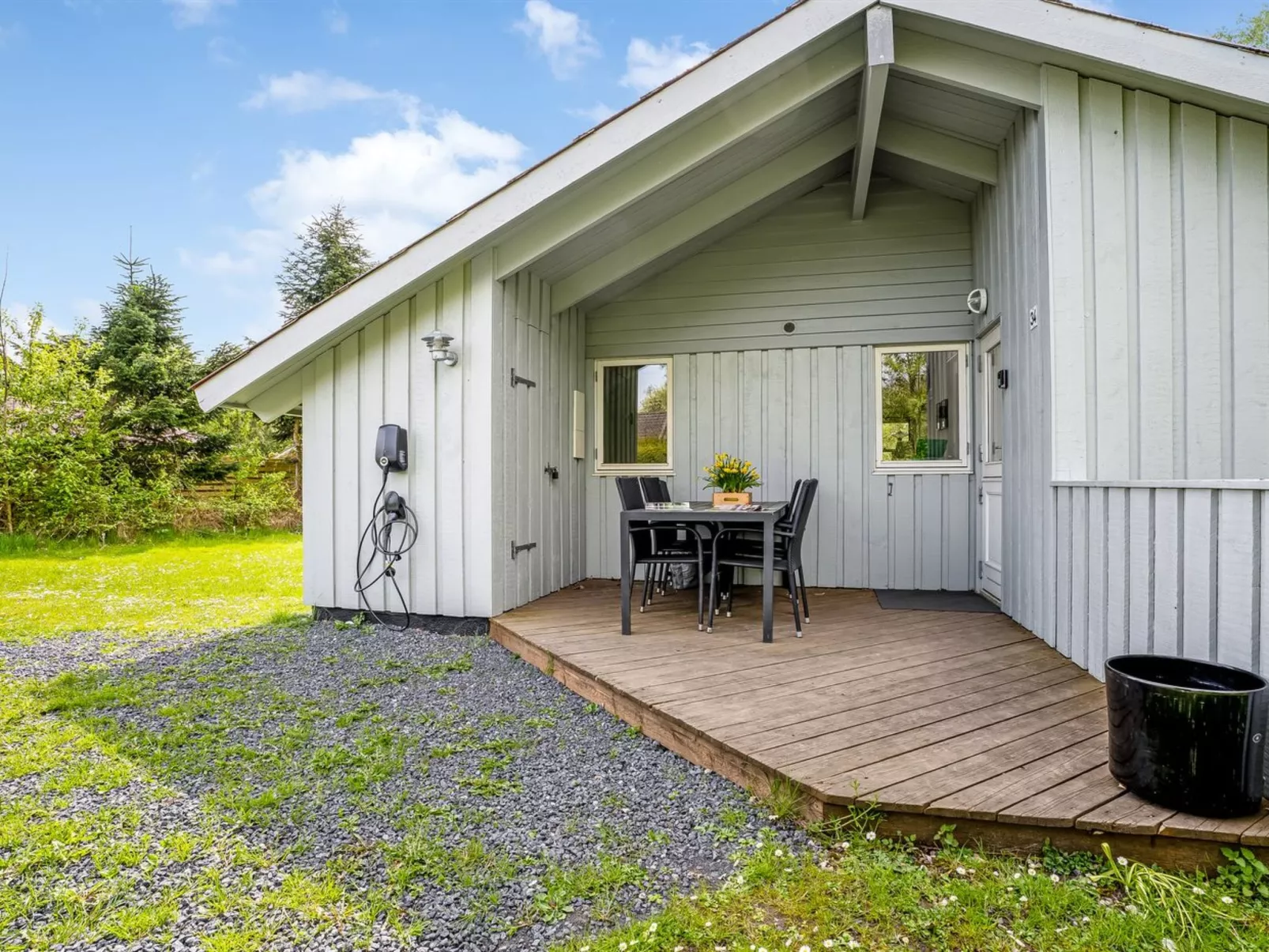 "Bjart" - 1.5km from the sea-Buiten