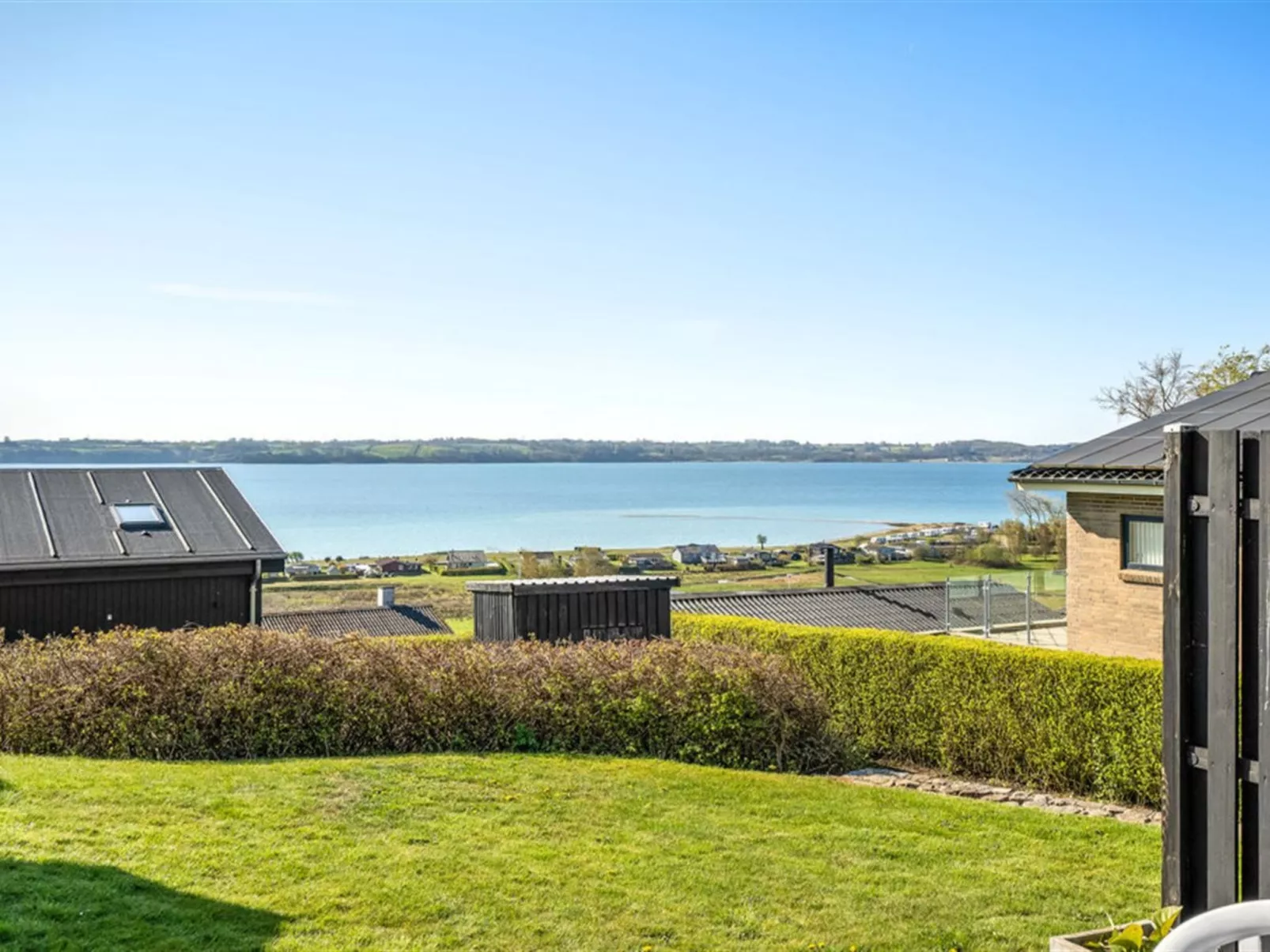 "Anu" - 400m from the sea-Buiten