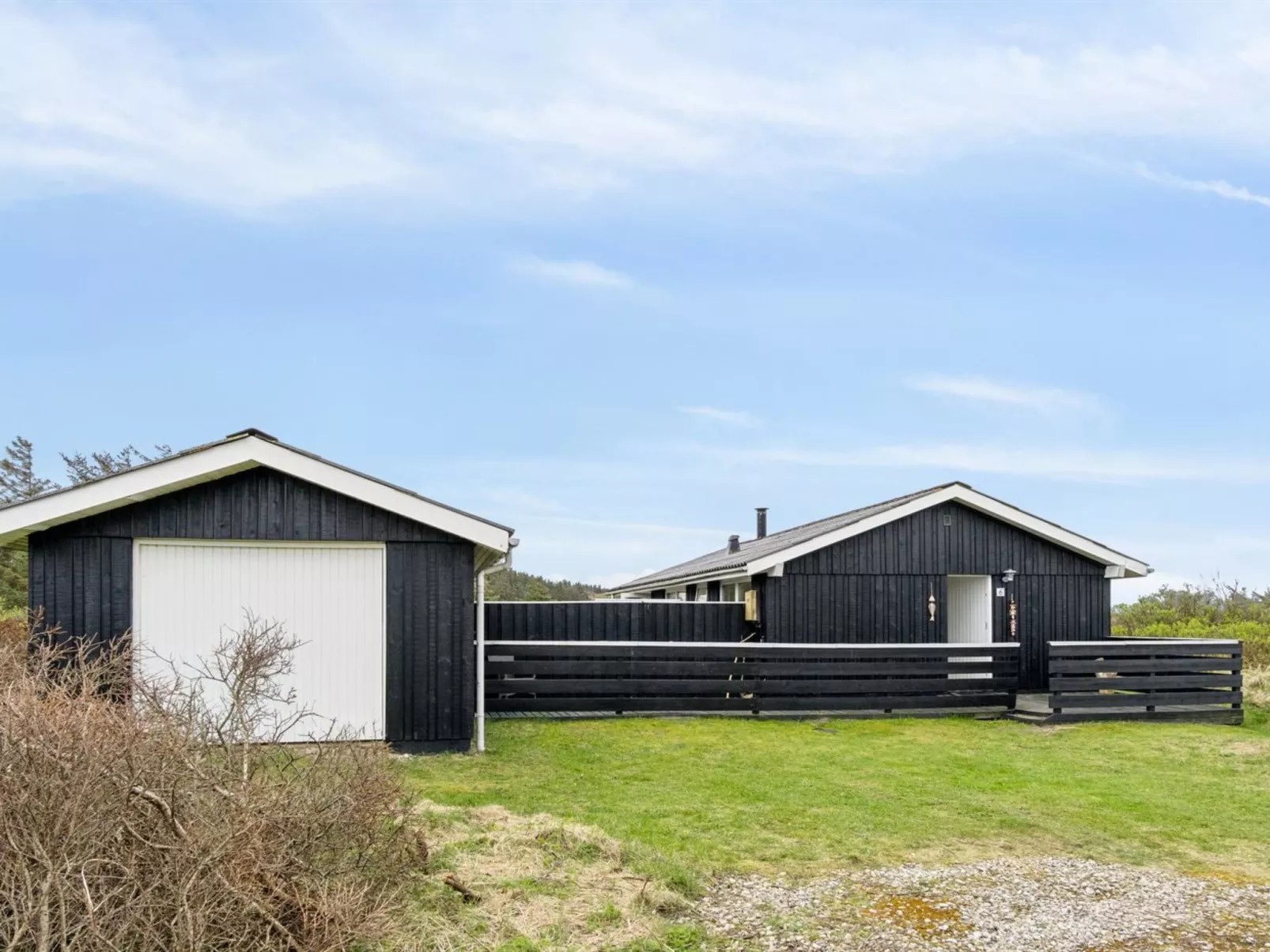 "Zina" - 600m from the sea-Buiten