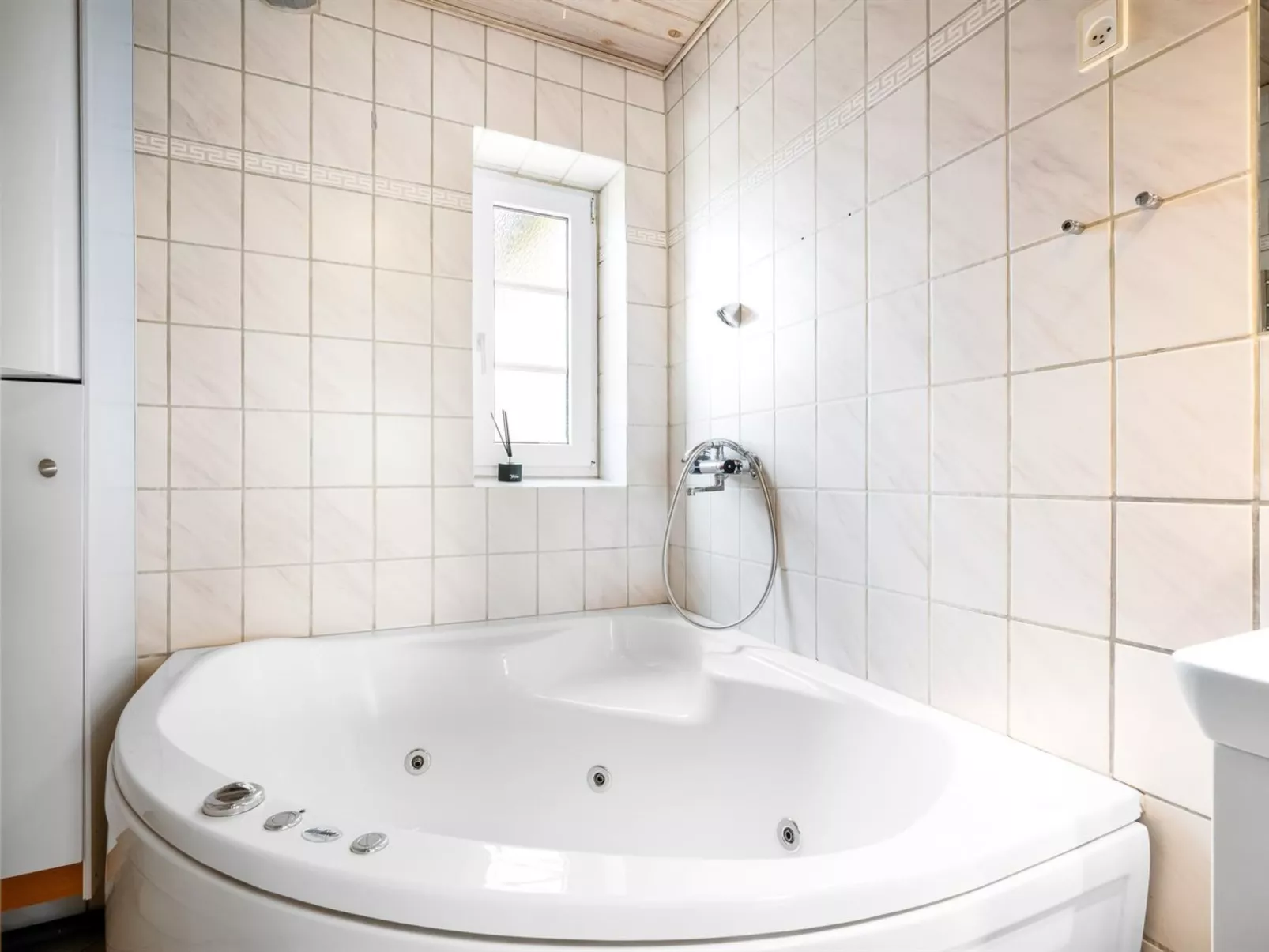 "Nafne" - 1.2km from the sea-Binnen