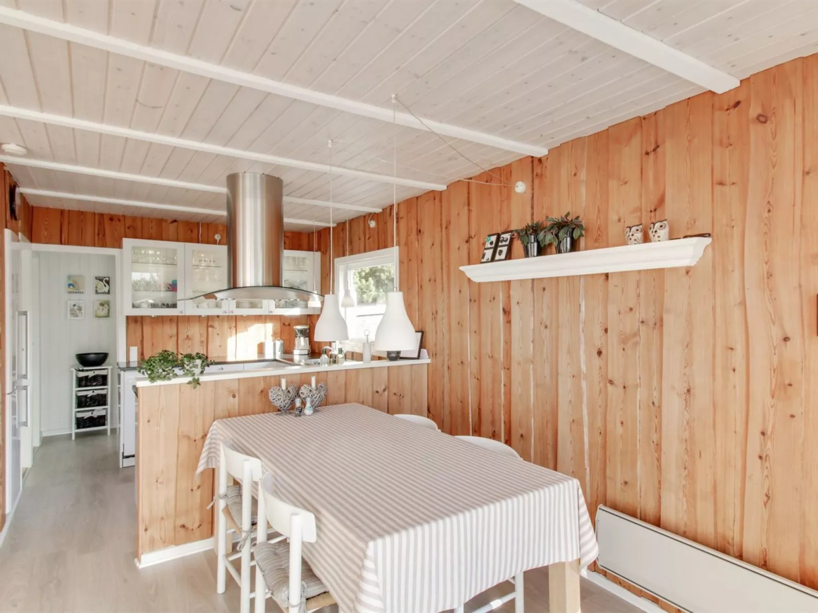 "Elske" - 1.1km from the sea-Binnen