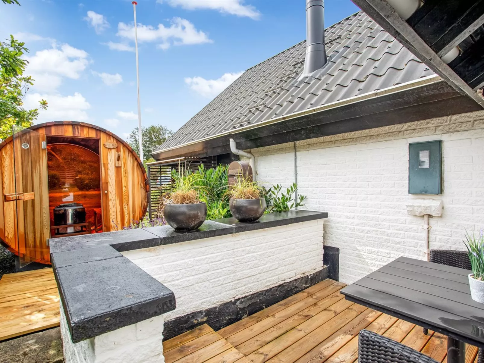 "Solfrid" - 150m from the sea-Buiten