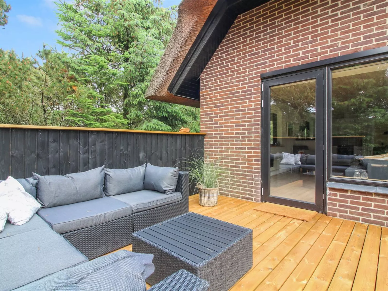 "Gunkil" - 800m from the sea-Buiten