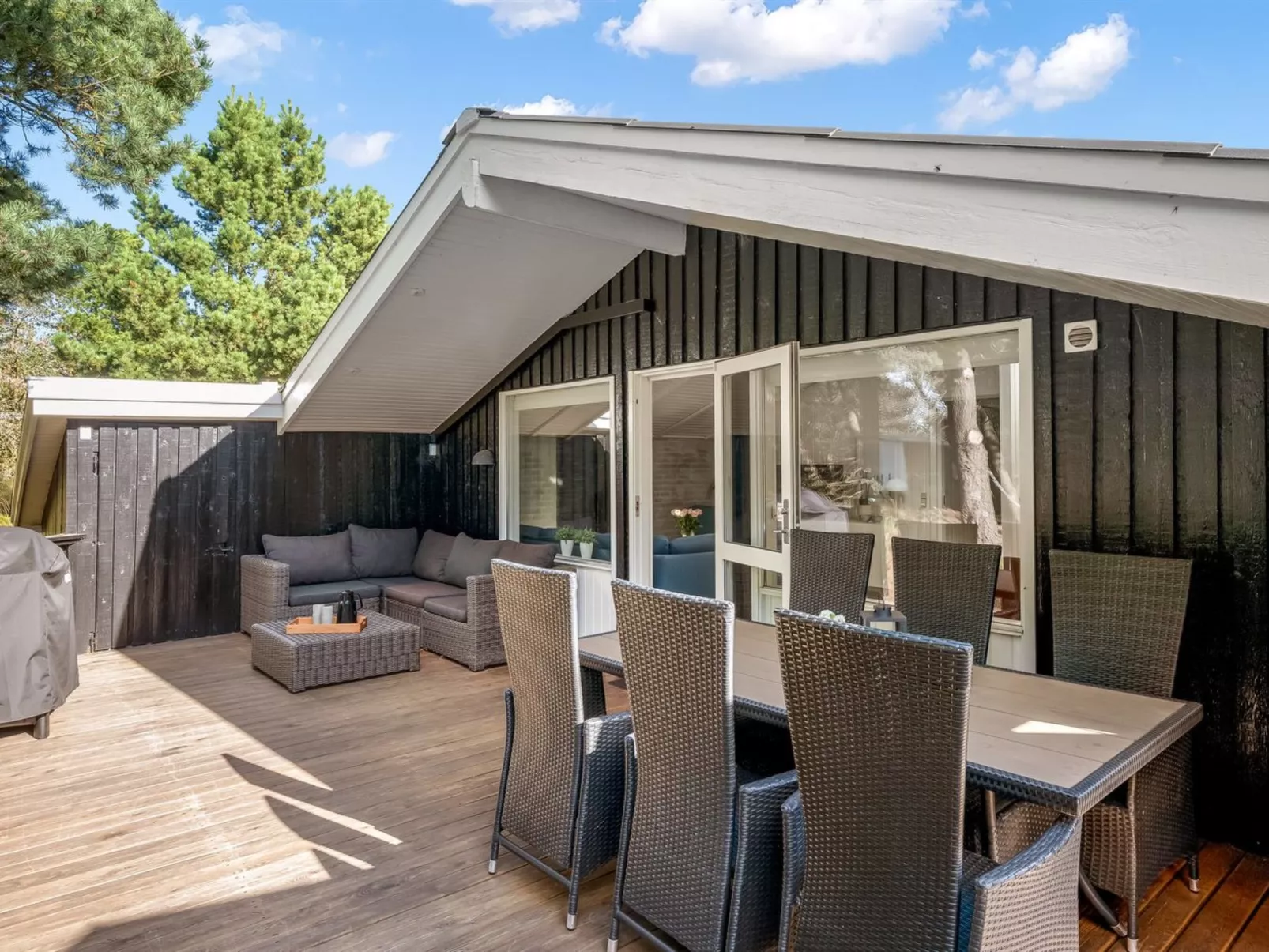 "Eirik" - 2.5km from the sea-Buiten