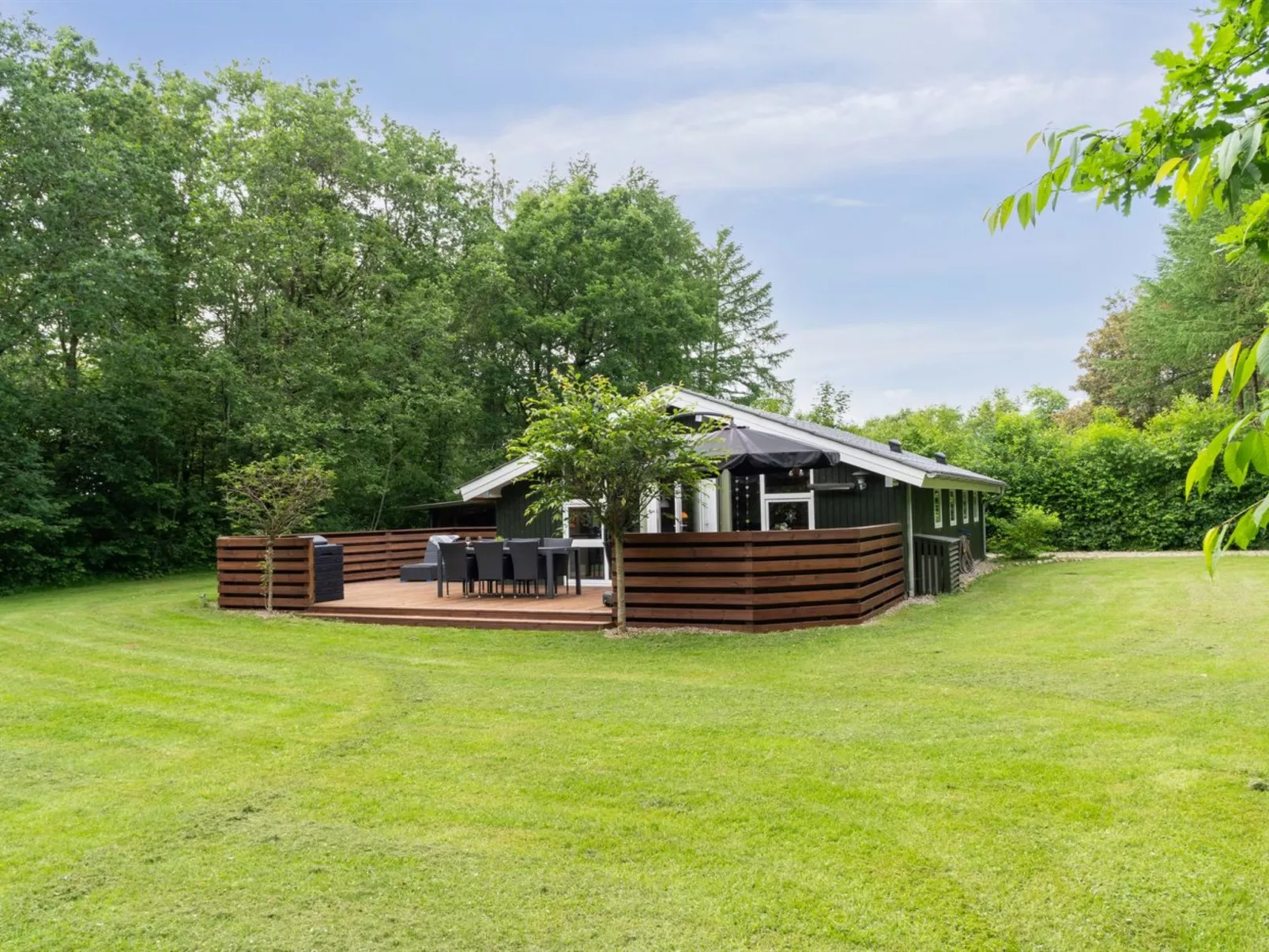 "Zaharinka" - 30km from the sea-Buiten