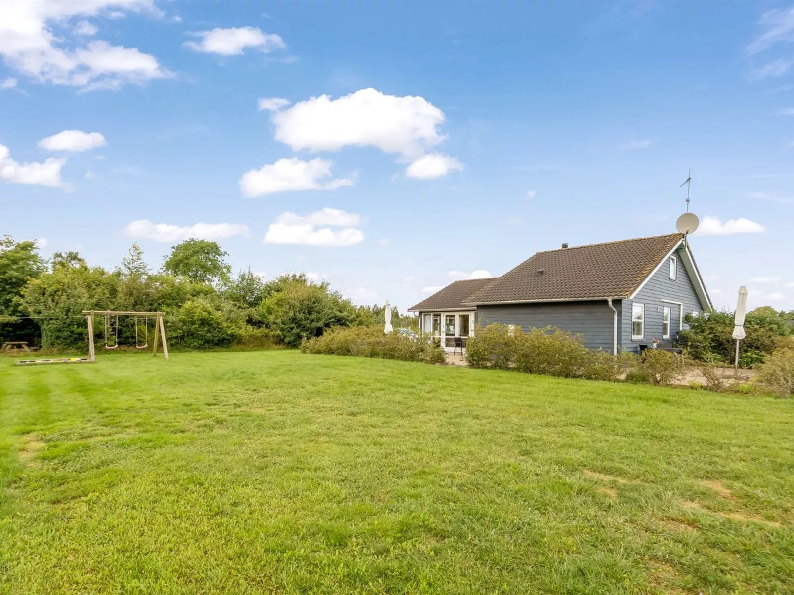 "Lari" - 600m from the sea-Buiten