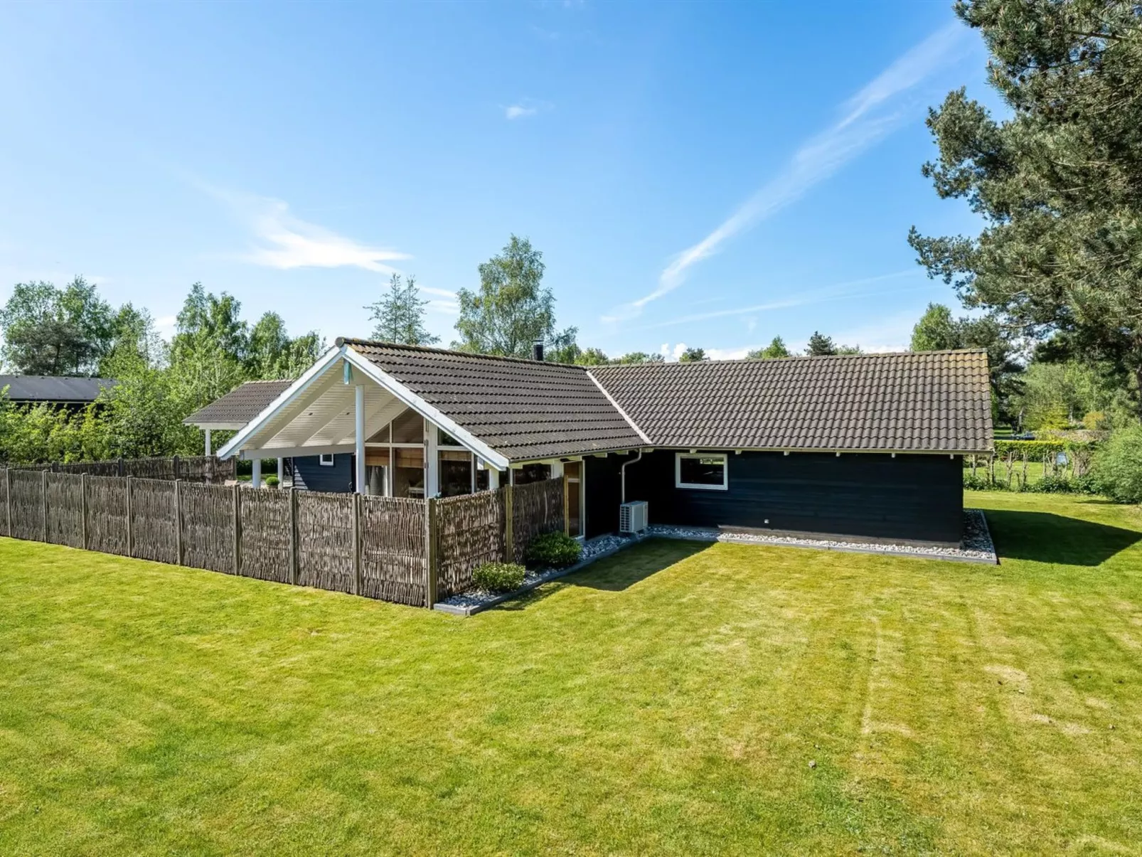 "Gudlaug" - 1km from the sea-Buiten