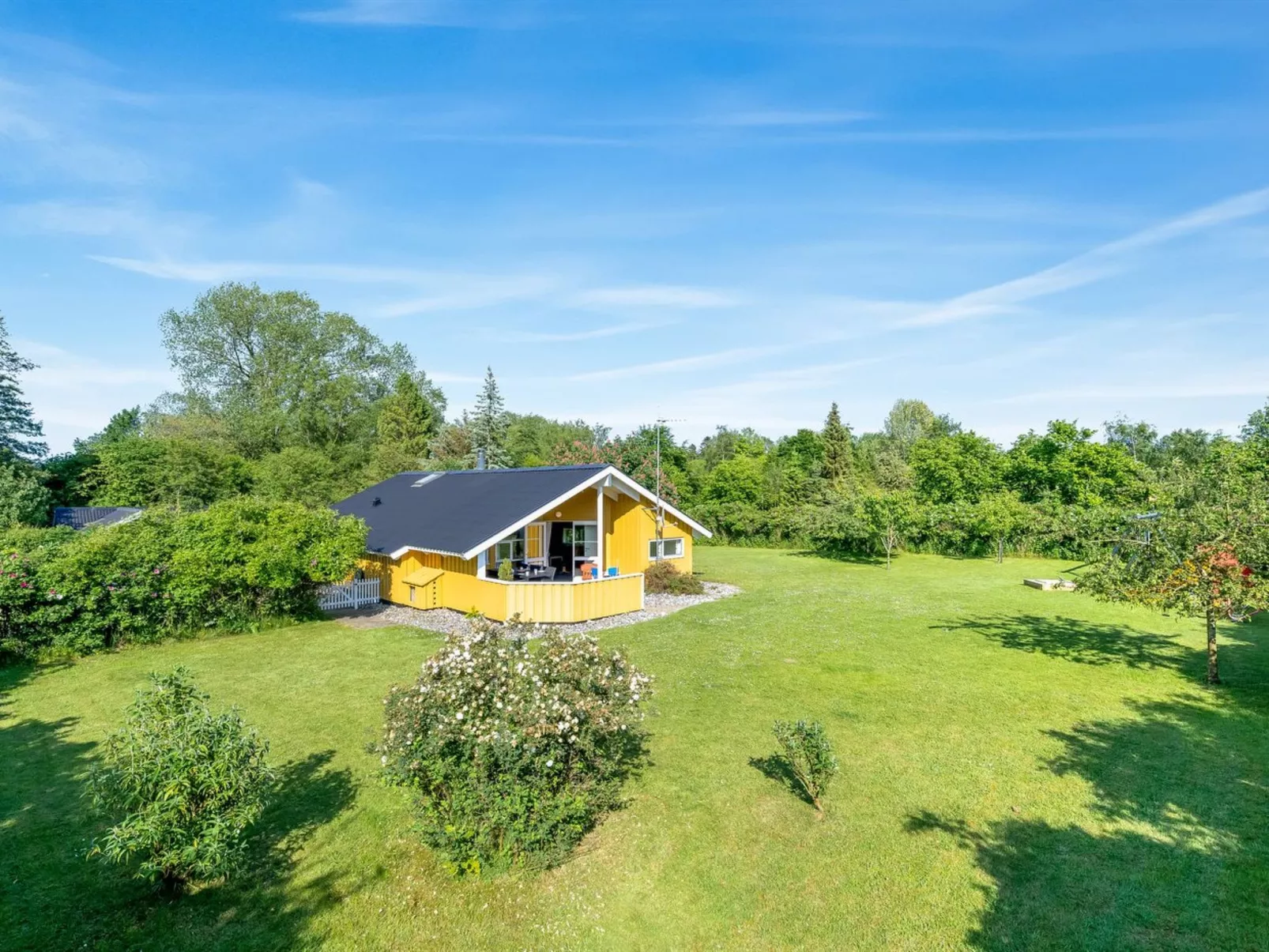 "Guja" - 250m from the sea-Buiten