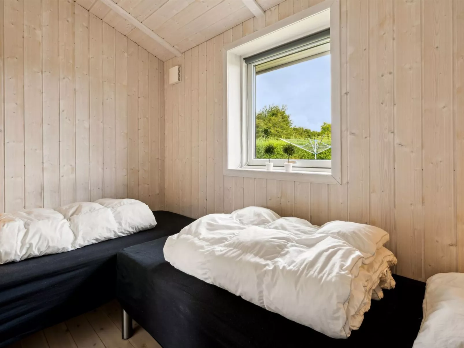 "Tayana" - 700m from the sea-Binnen